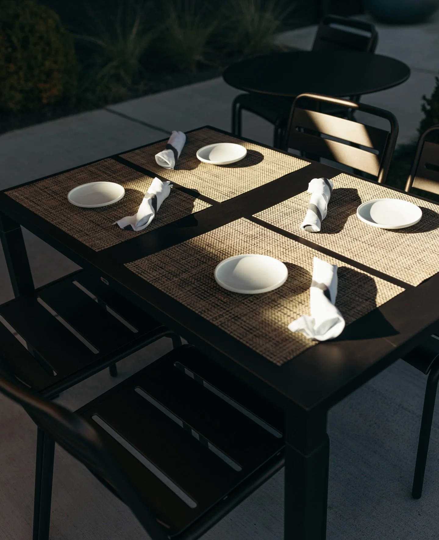 The forecast is in the 60&rsquo;s, get out and enjoy this sunshine while it&rsquo;s here! The only thing that makes it even better - good food! Lunch from 11-3 today, dinner from 5-9! ☀️