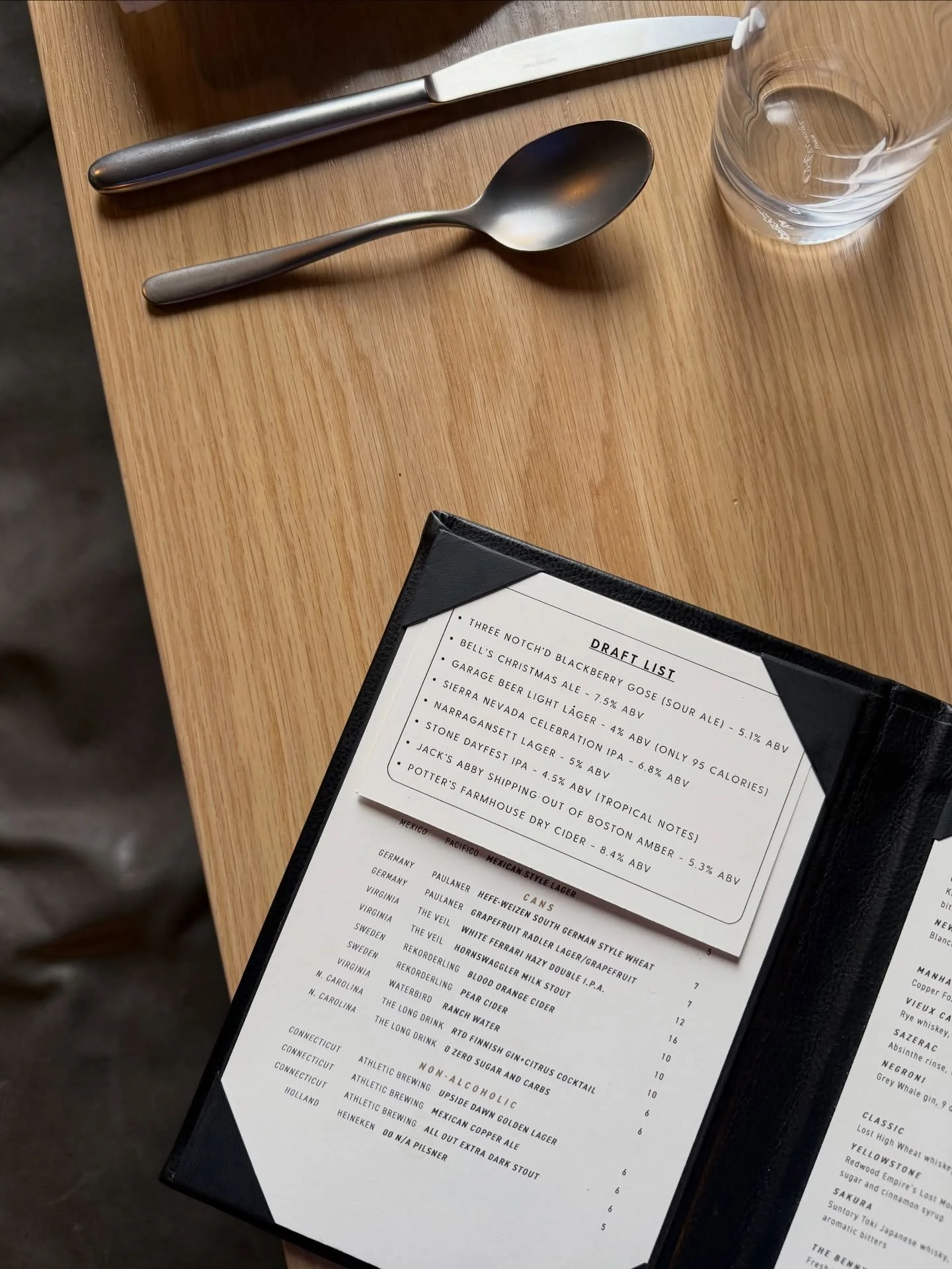 Local brews, great food &amp; good company = the perfect weekend plan 🍻