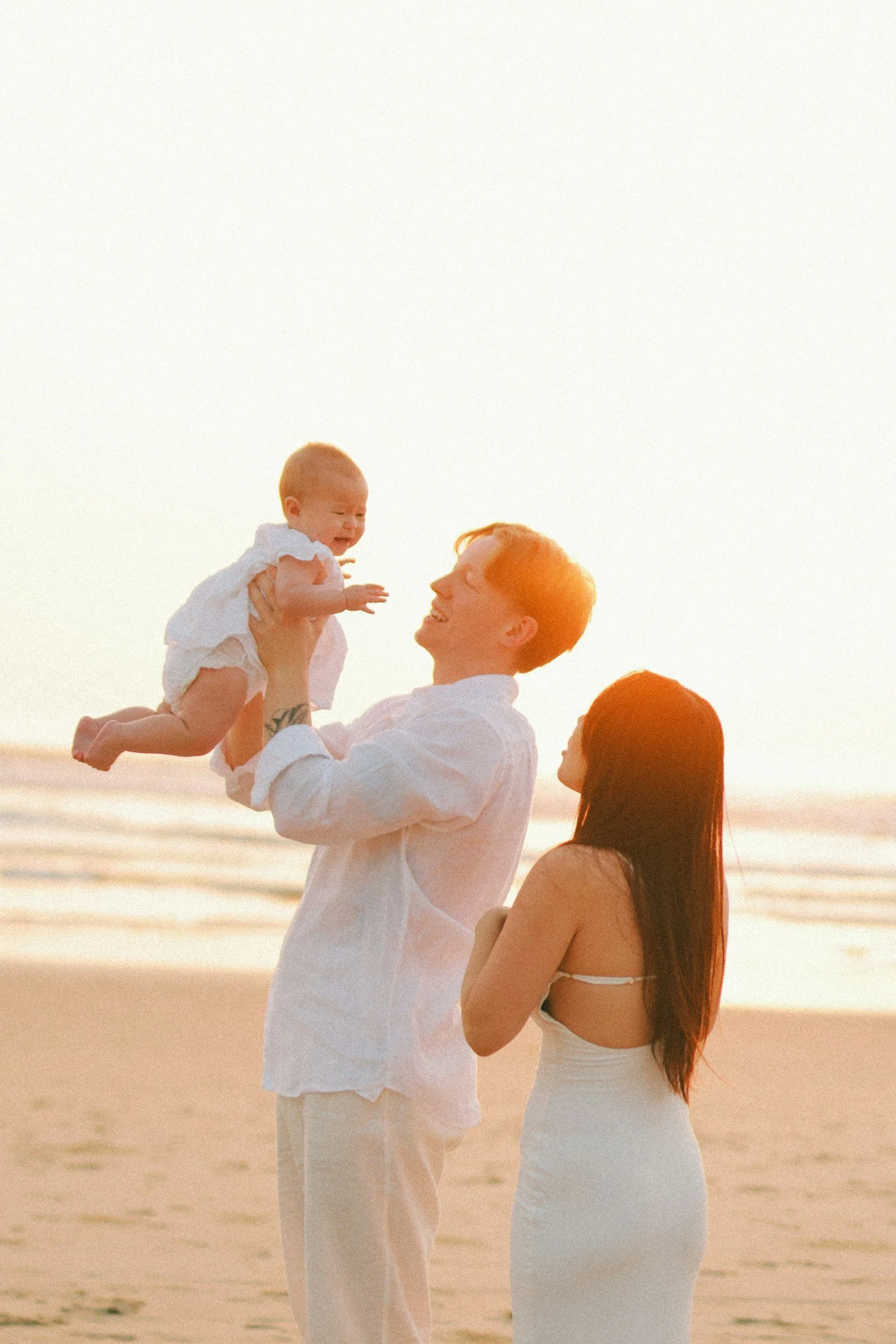 a nationwide newborn care specialist and postpartum doulas that provide postpartum and overnight infant care services to families in major cities like NYC San Diego, Phoenix, Austin, Denver, Salt Lake City, Manchester, Boston, Charleston, Atlanta