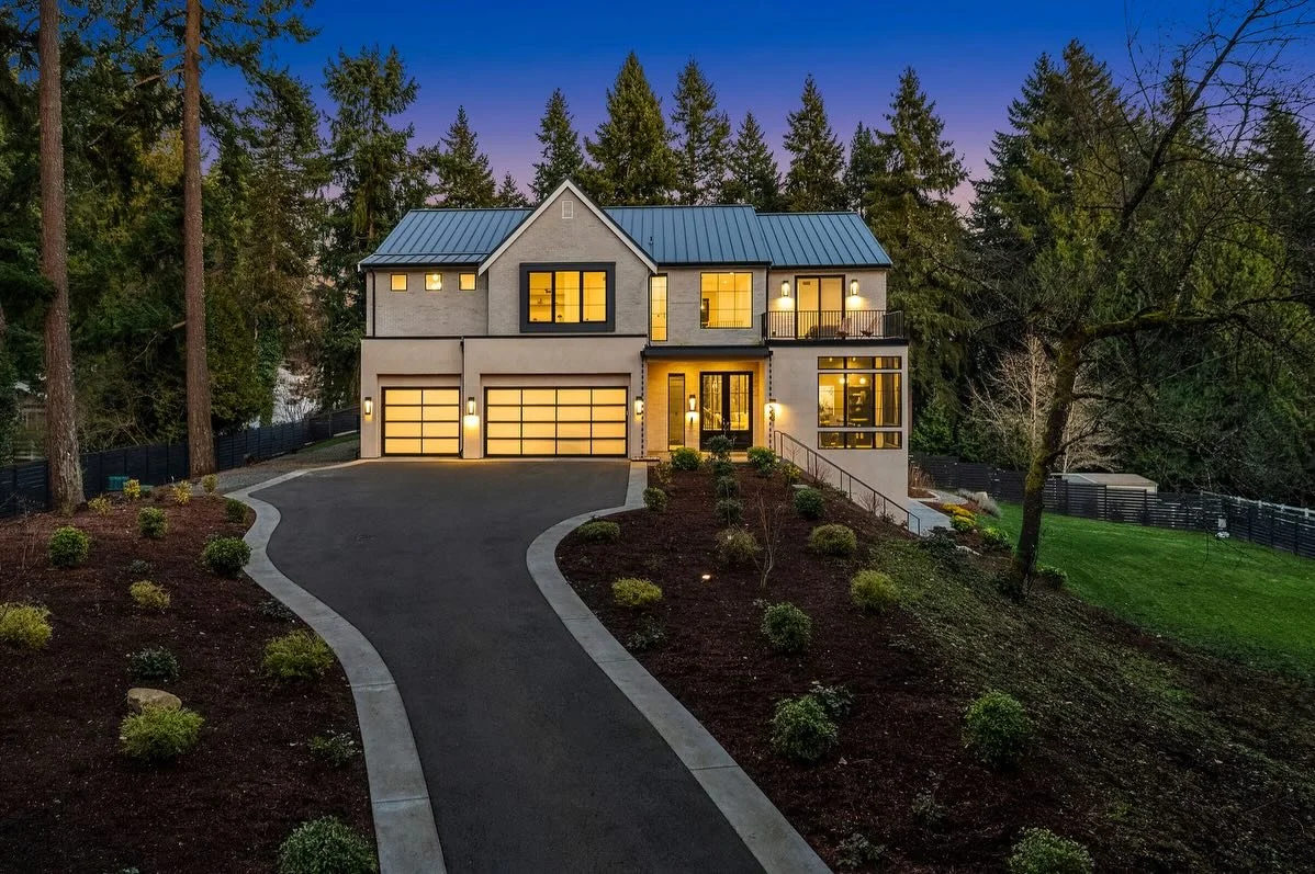 What began as a lot purchase in 2021 for our clients became a beautifully executed custom home in 2023 and now a spectacular new chapter for its next owners.

Closed at $5,125,000.

Proud to have been part of the collaboration behind this Bridle Trai