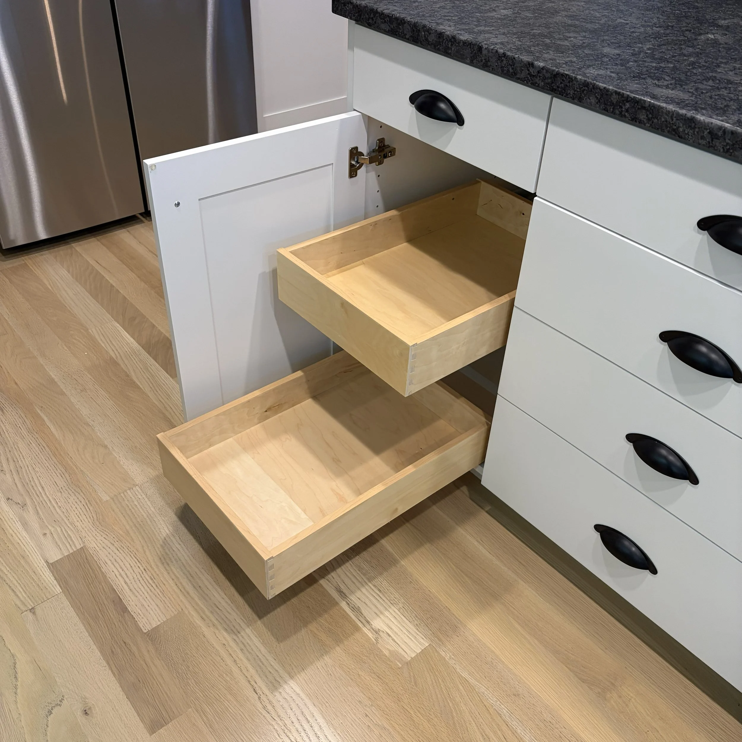 dovetail pullout shelves kitchen base cabinet blum tandem drawer slides