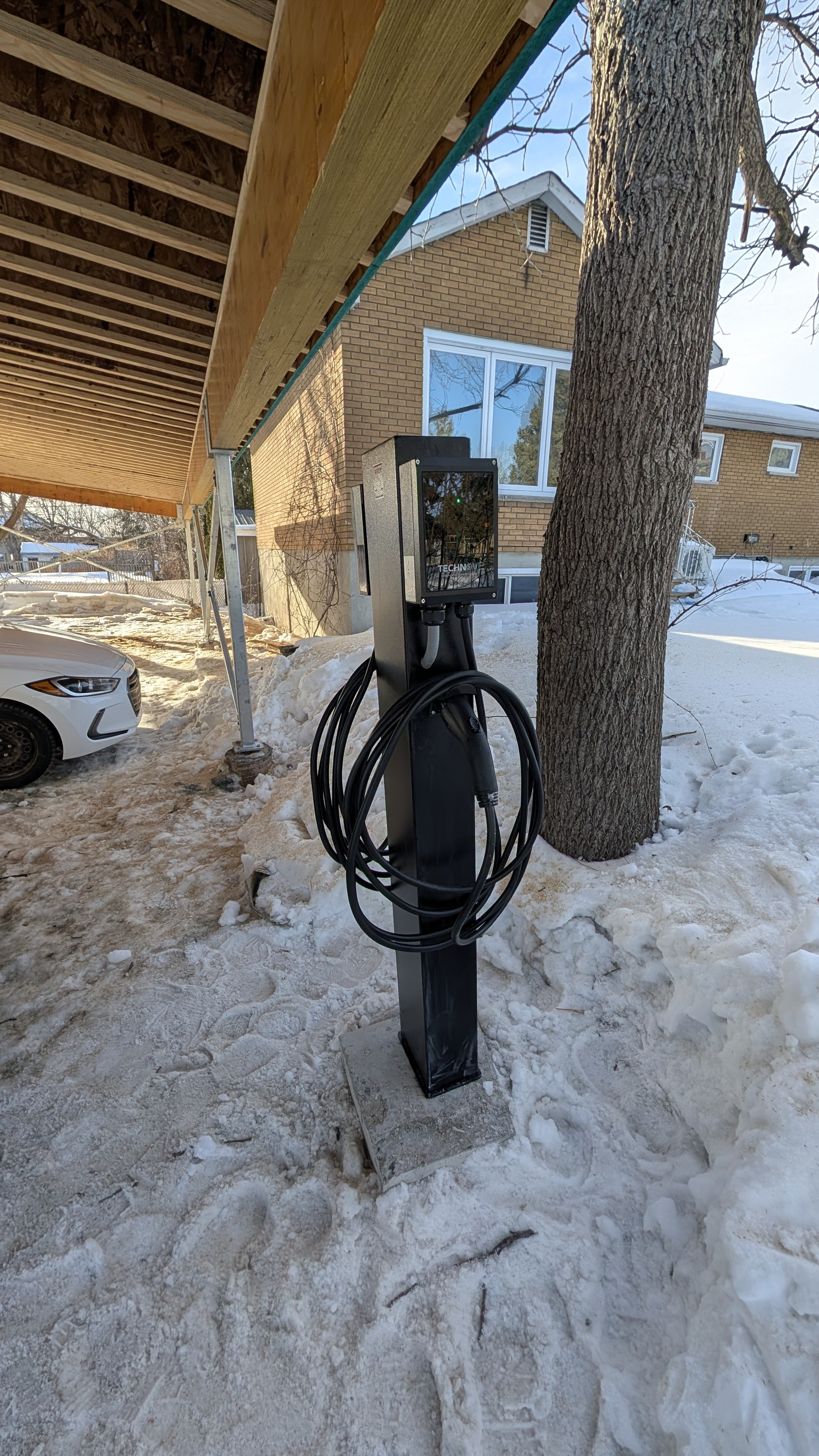 Nouvelle installation pour borne électrique sur piédestal multi logement ( vue de coter)   