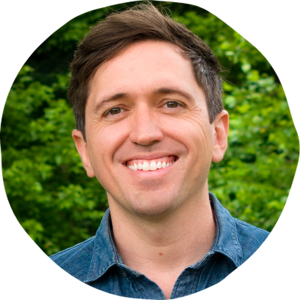 Scott Peeples Headshot Close CF Circle.png
