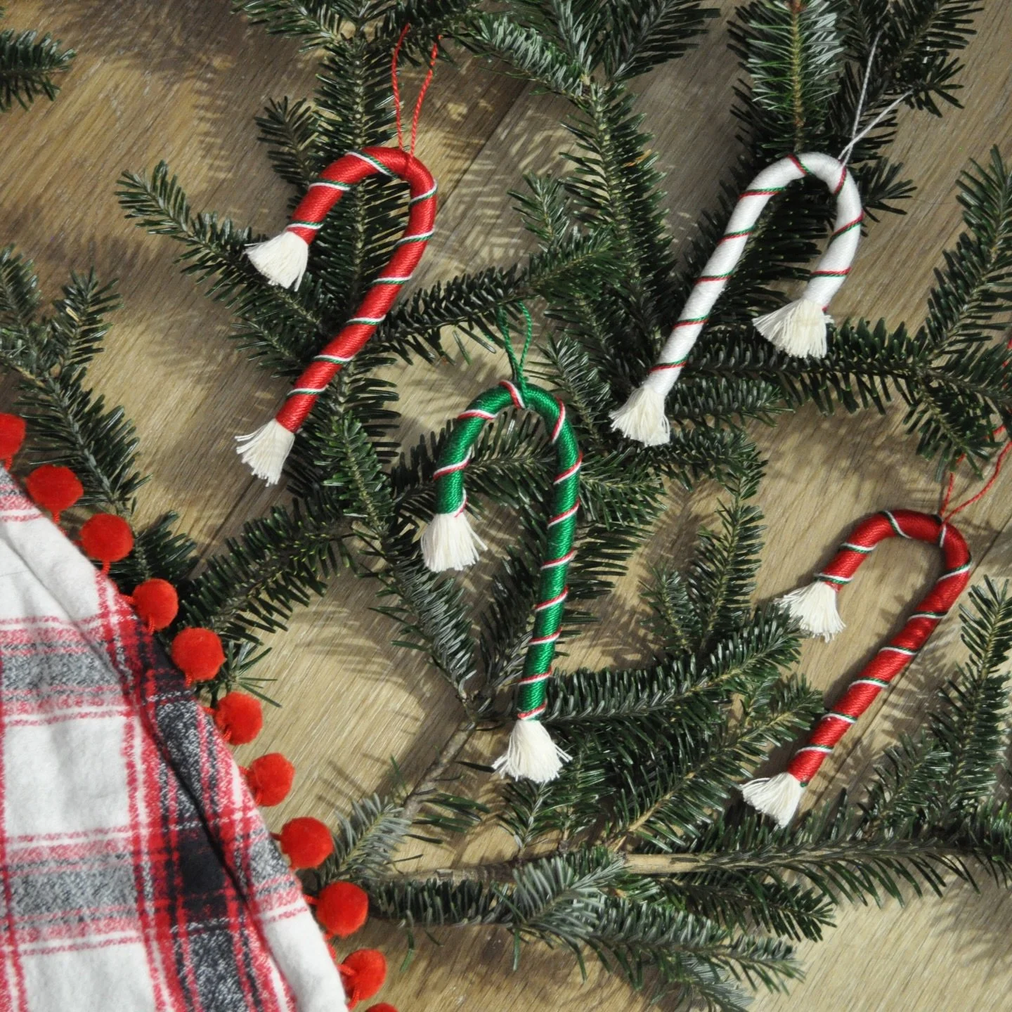 More belated Holiday drops! Limited availability of Candy Cane Ornaments are updated in my @etsy shop now 🎄