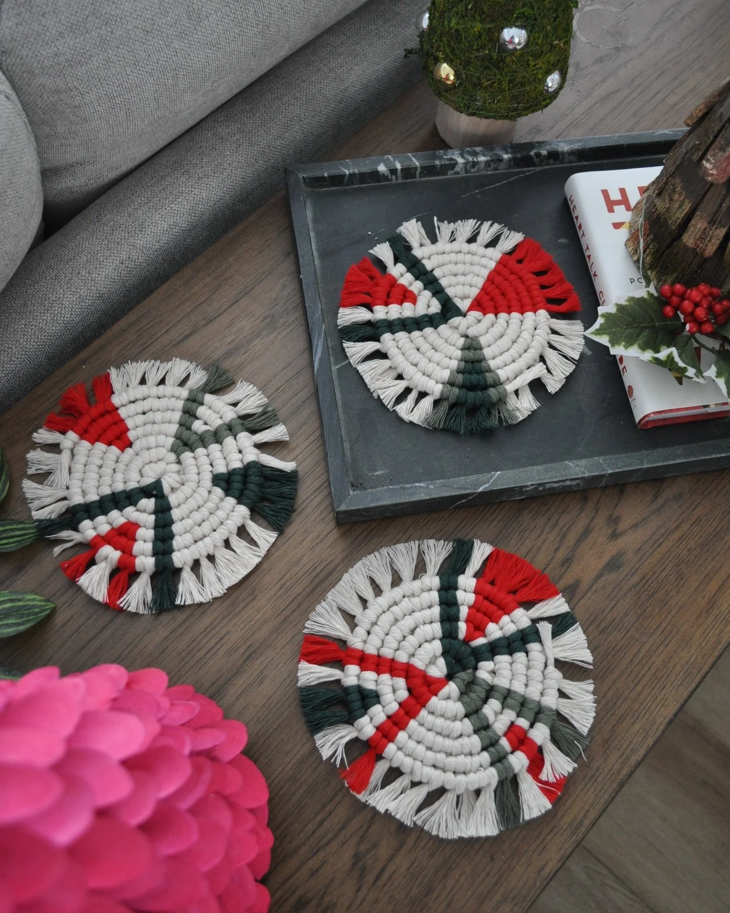 Cozy Holiday Evening Check-List 🎄🎅☕️
☑️ Tree Lights ON!
☑️ Christmas Movie ON! (Tonight is Deck the Halls)
☑️ Using a coaster for your warm beverage of choice!

Enjoy 😉