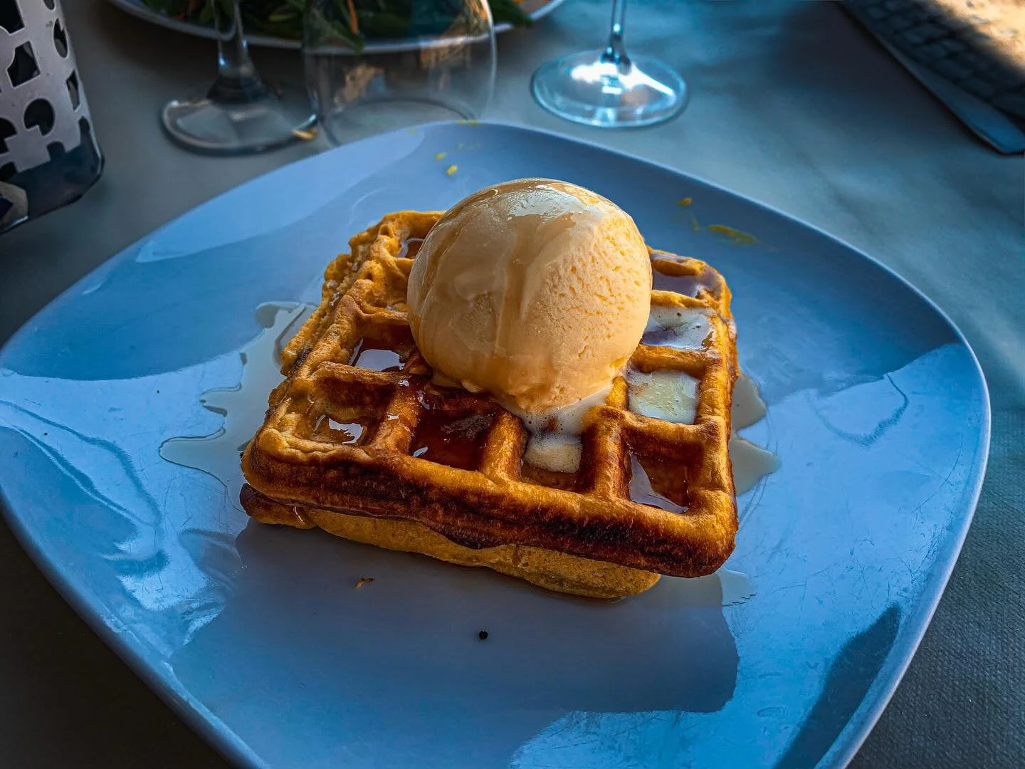 There is nothing like Belgium waffles in Brussles. #brussels #belgium #belgium🇧🇪 #deaniodice