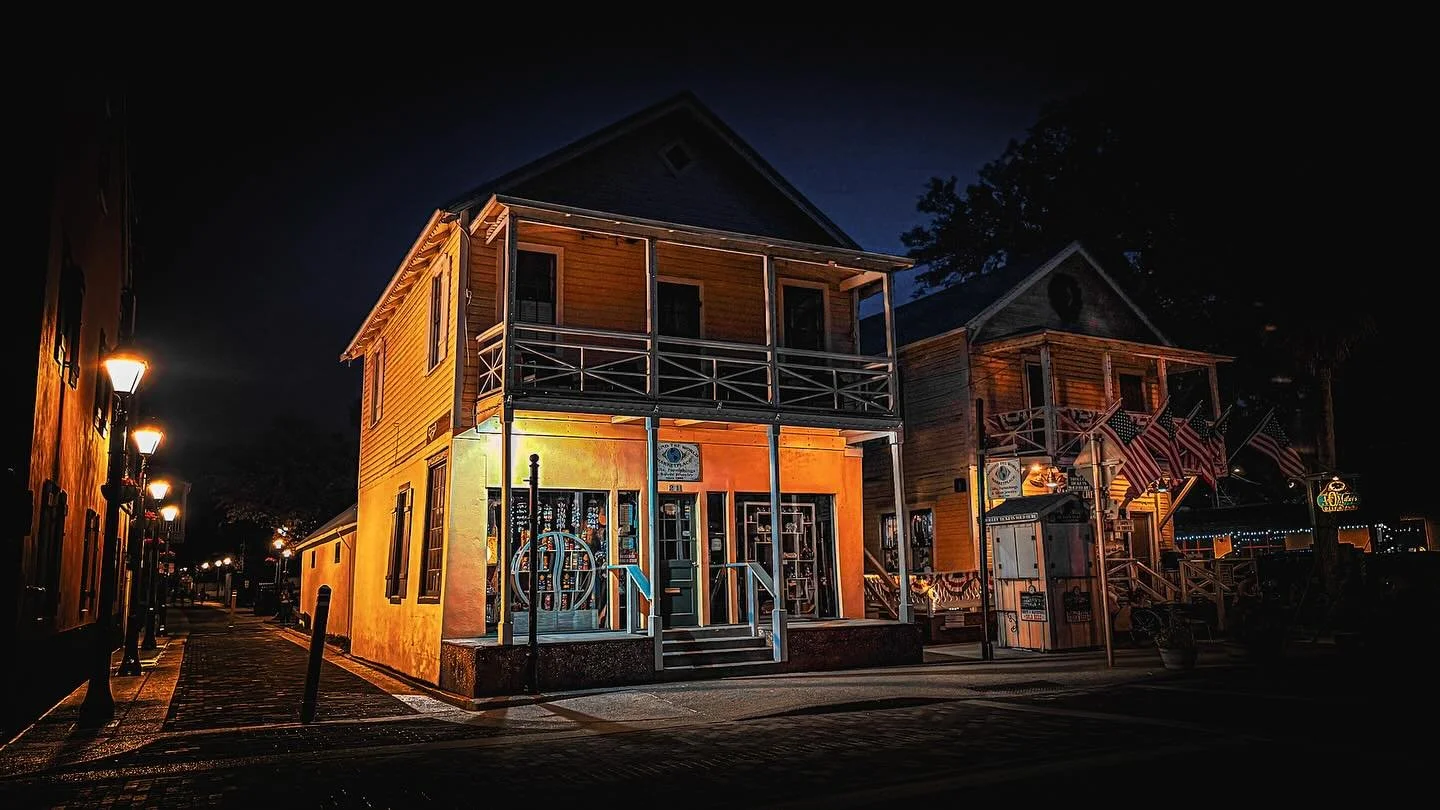 A calm evening in St Augustine, Florida. #staugustinephotographer #staugustine #staugustinefl #streetphotography #deaniodice