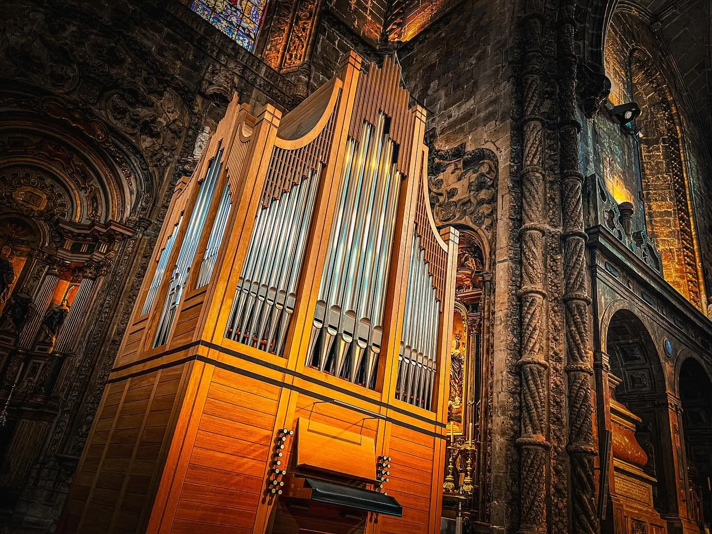 A beautiful church organ in Spain #organ #spain #europe #deaniodice