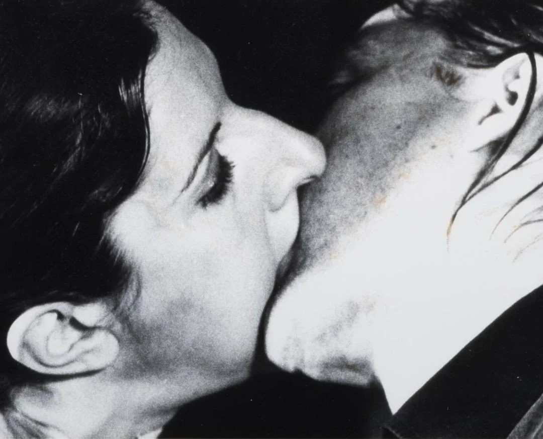 Breathing In Breathing Out by Marina Abramović and Ulay (1977-1978).jpg