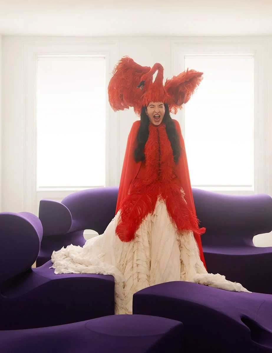 Perché il sindaco di New York adotta il metodo Abramović: istruzioni per leader politici e creativi 