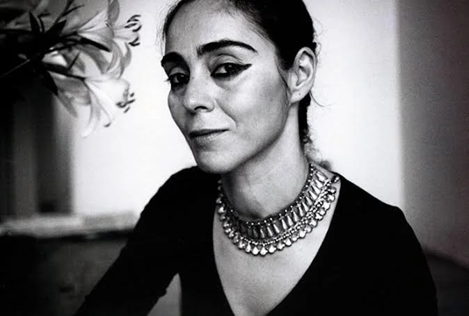 “Body of Evidence” di Shirin Neshat al PAC di Milano: l’arte di incidere l’invisibile.