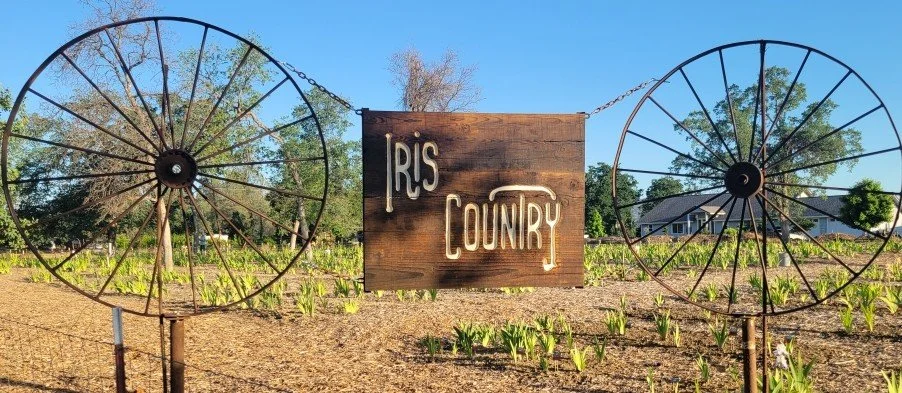 A Iris Country Sign 3.jpg