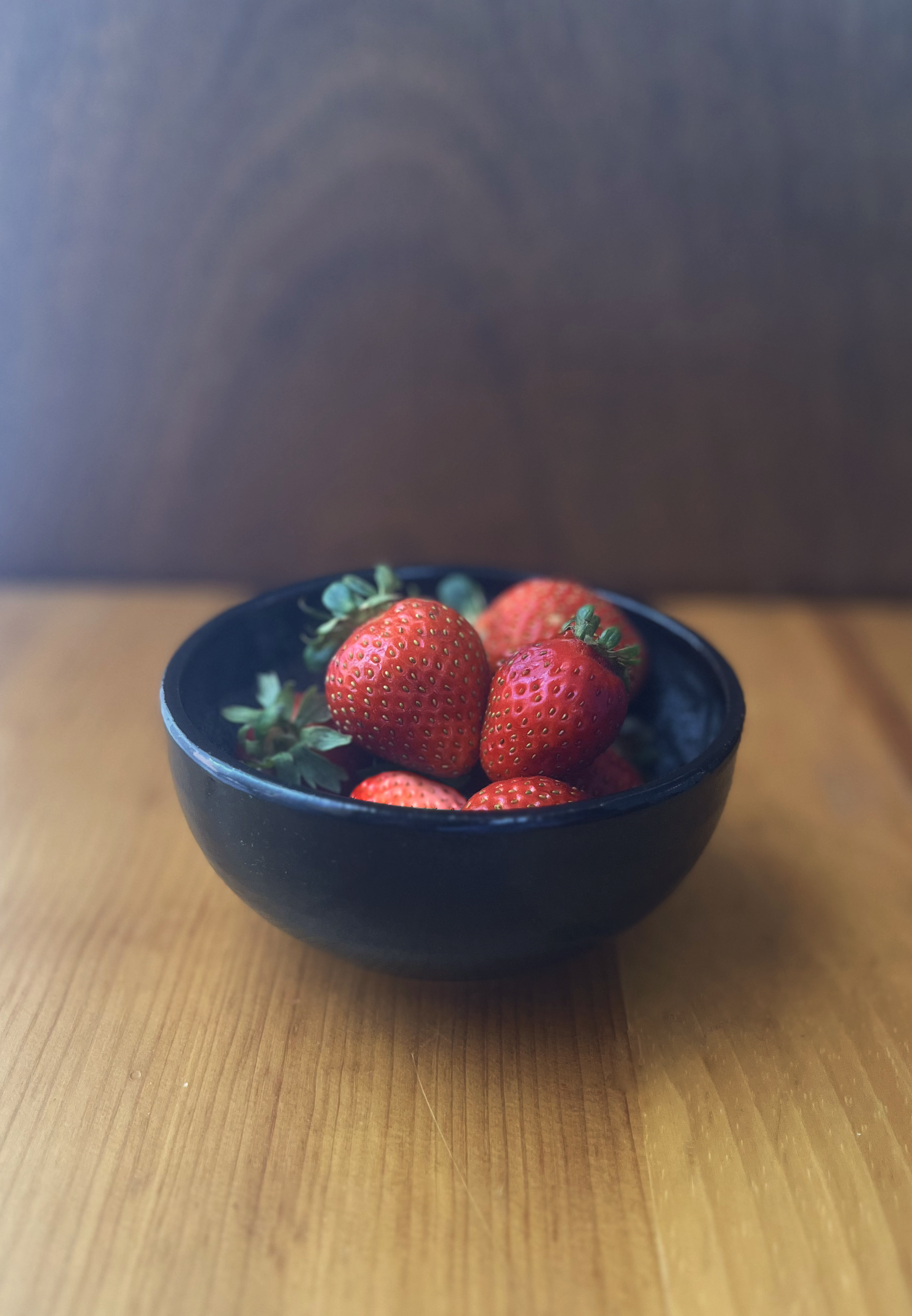 smbowlstrawberries.png