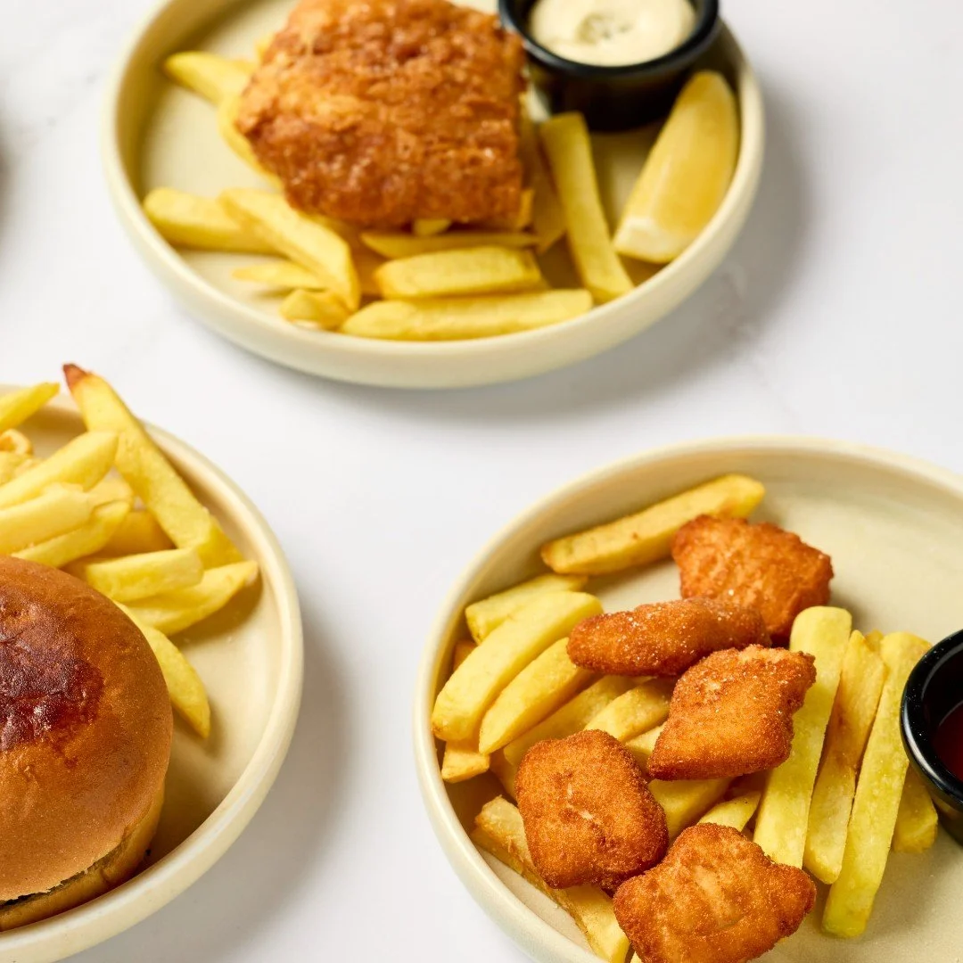 Even our smalled visitors will be satisfied at The Summit Cafe with delicious options from our kids' menu, including chicken nuggets, fish &amp; chips, and cheeseburgers!