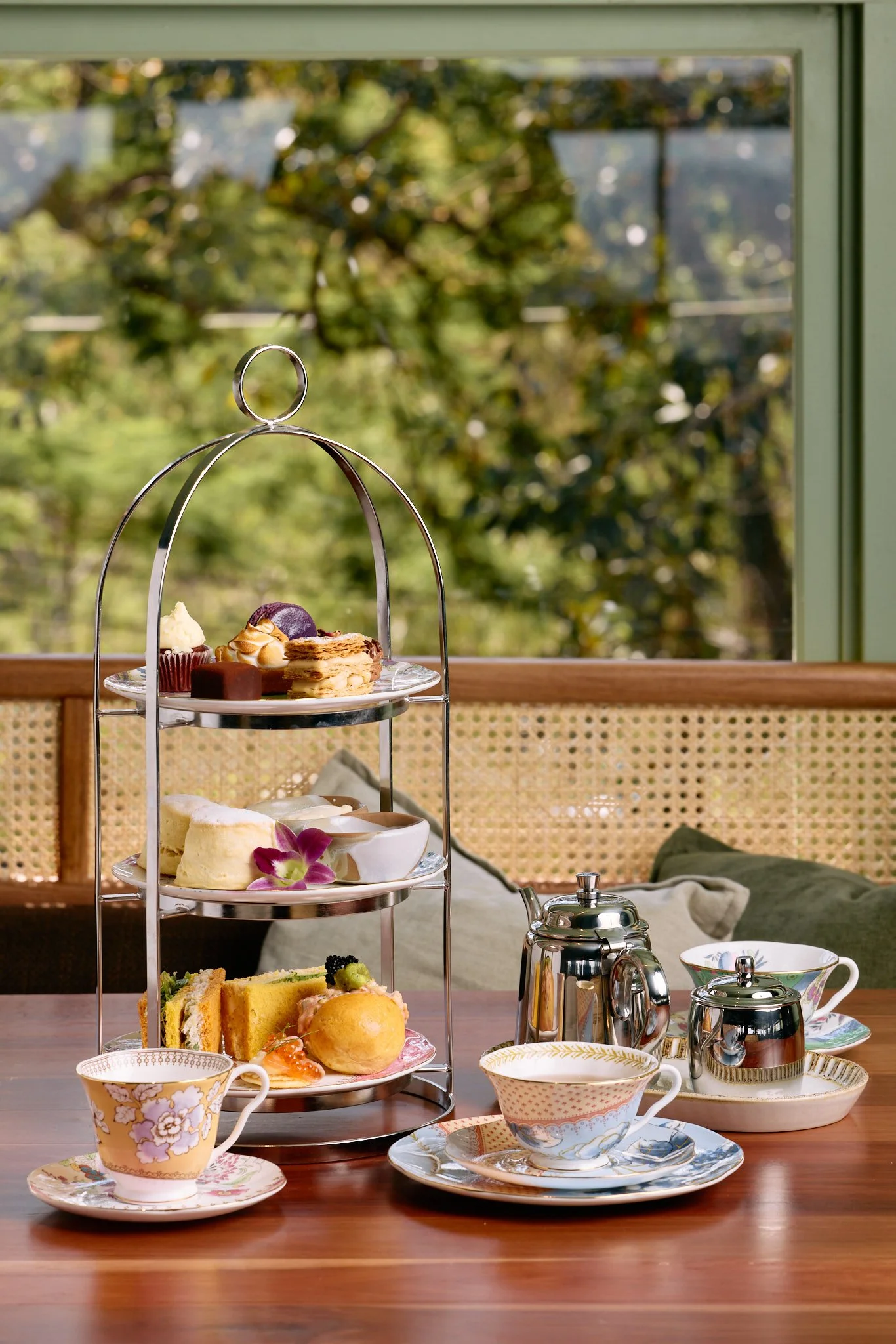HIGH TEA