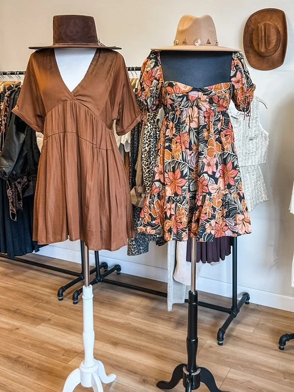 @lilylove.boutique is a favorite around here, customers are always asking for her to come back! Shop with her this Saturday from 10 to 3 at @thepoint_sb! #sunandseacollective