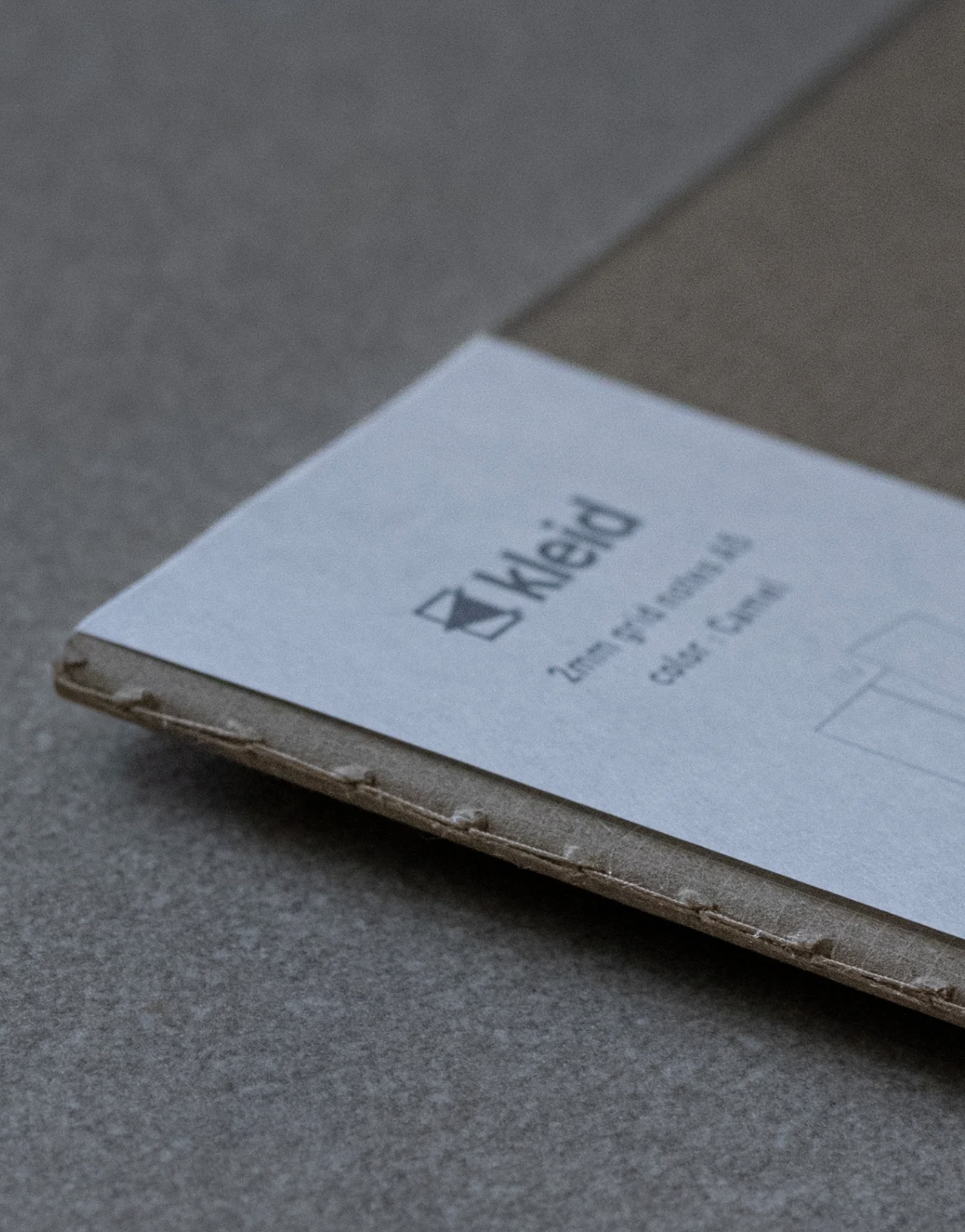 Kleid A5 2mm Grid Notebook 03.png