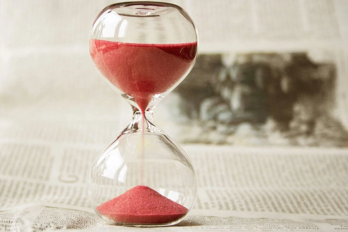 Should You Outsource Bookkeeping or Hire In-House