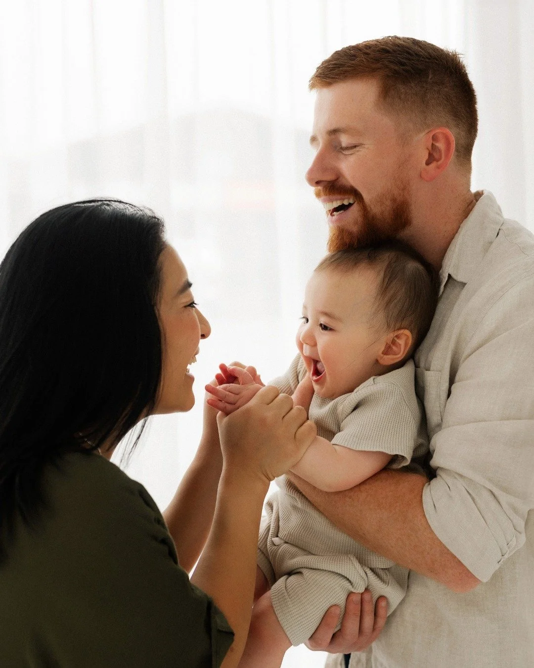 Friends, if you're reading this post and you aren't sure what a Little Loves session is all about - it's this! Held one day each month in my studio - a short and sweet 15 min session with your bebe/s. 

We hug and tickle, laugh and snuggle our way th