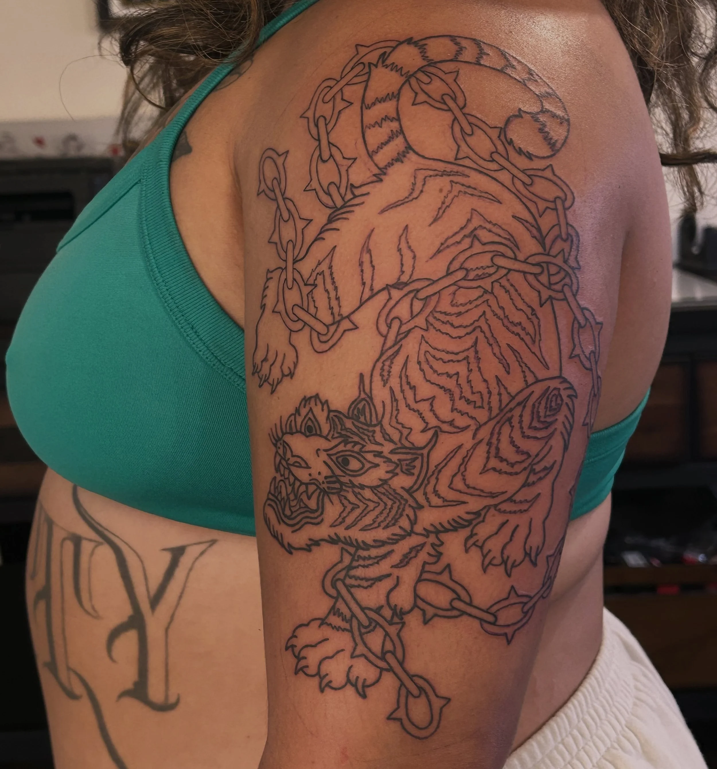 Session 1 down! Thank you endlessly for sitting TOUGH AS NAILS, MICK! 🫶🏼🫶🏼🫶🏼 One of my most favorite things I&rsquo;ve ever gotten to do in this life. Just wow! thanks a ton to the amazing artists im surrounded by for the guidance and trusting 