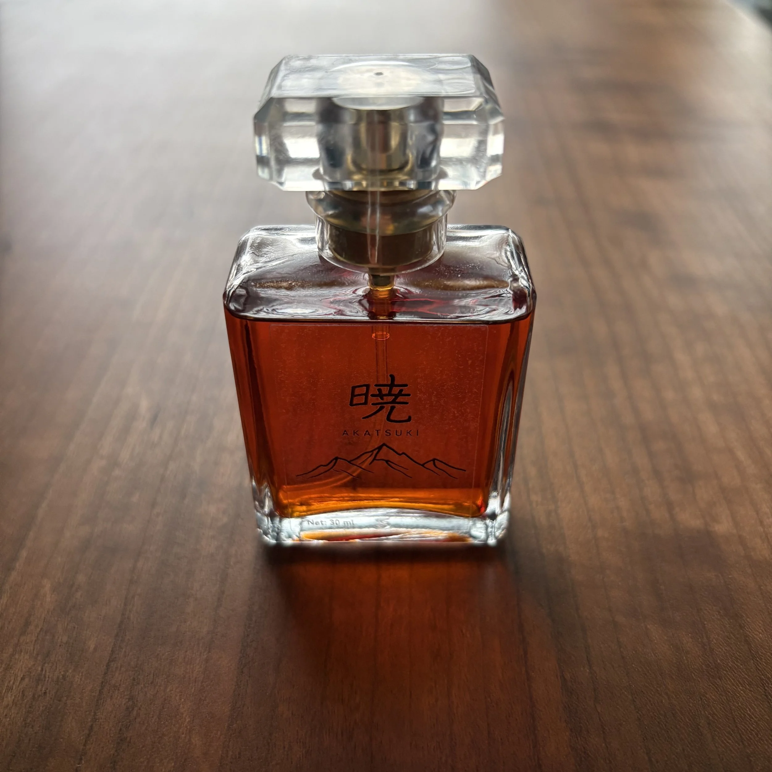 Akatsuki | Eau de Parfum by Flowing Water Woodworking