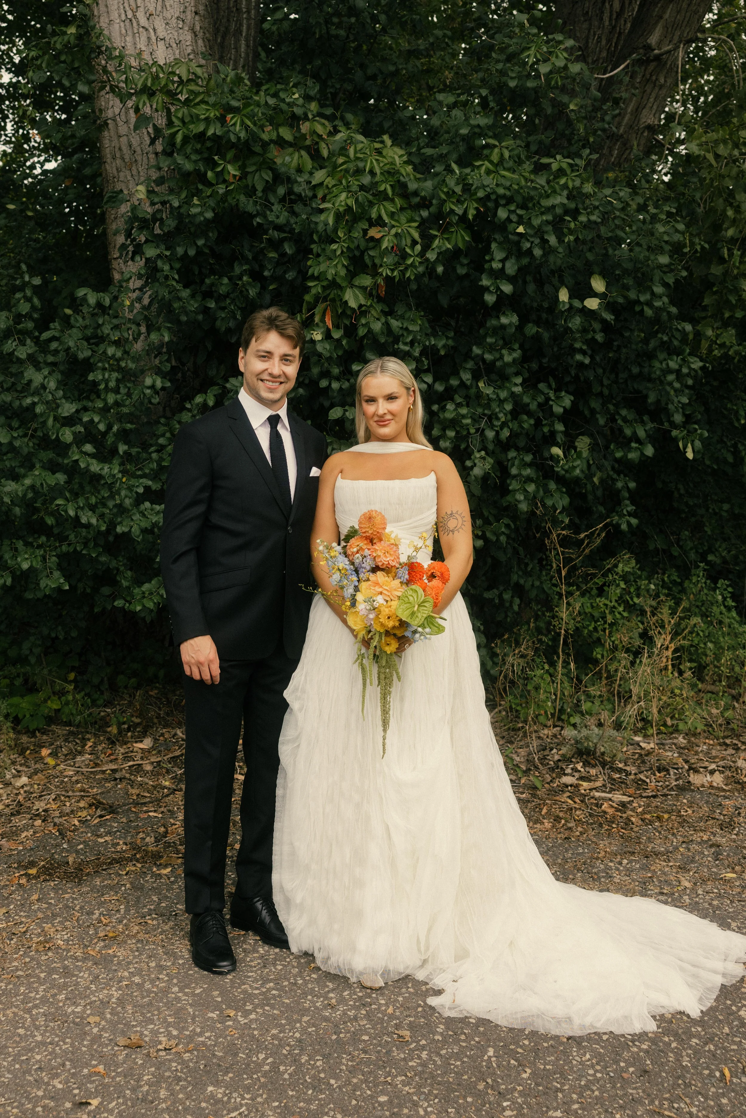 minnesota bride and groom wedding photos by madison delaney photography 2.jpg