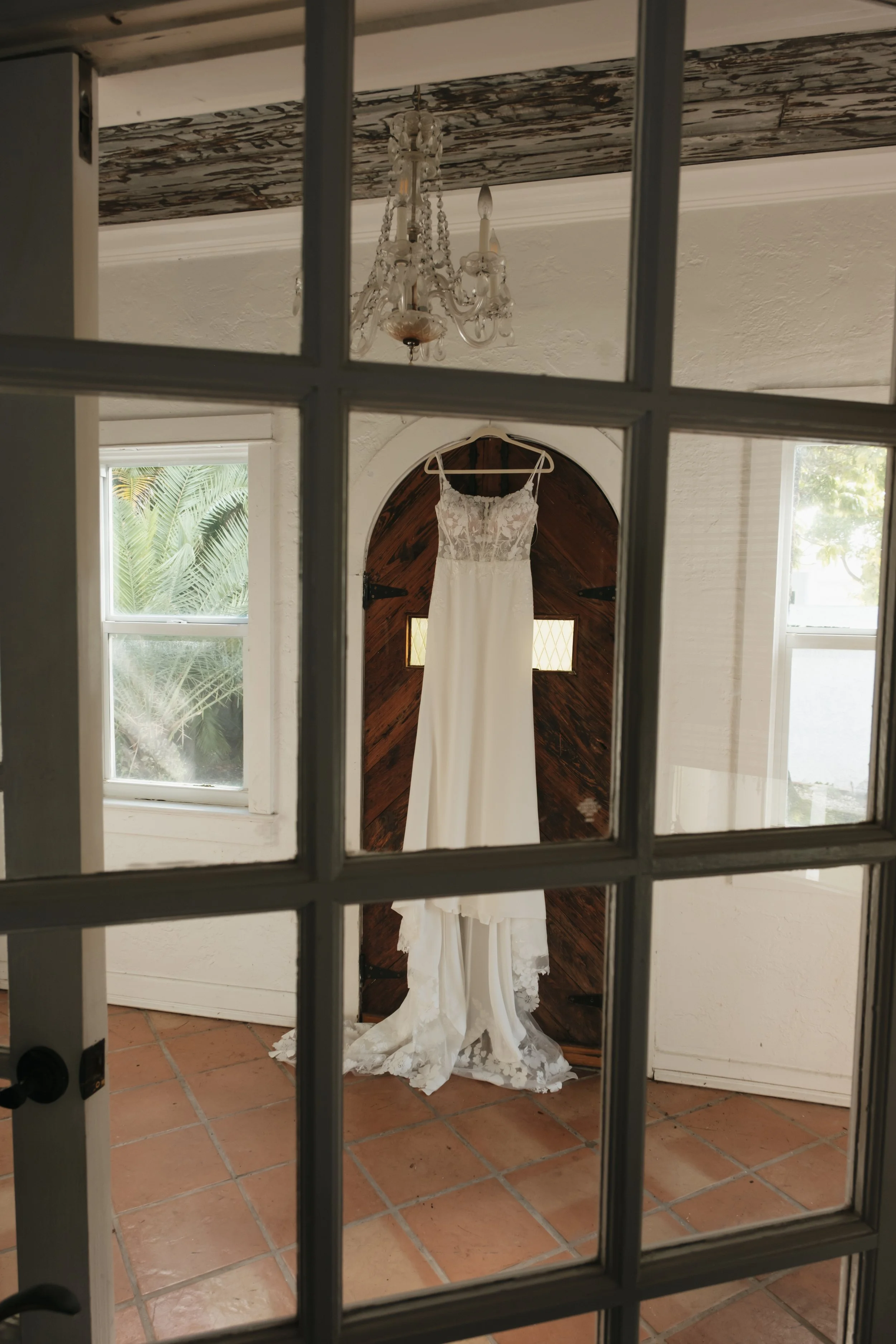 weddingdress.jpg