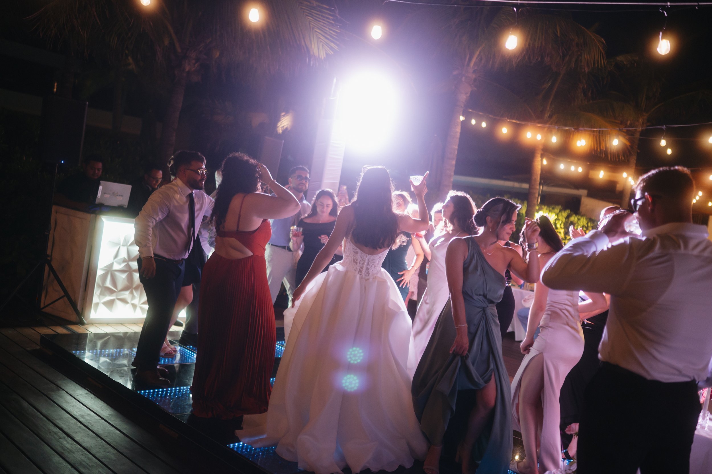 atelier-playa-mujeres-wedding-photographer.jpg-24.jpeg