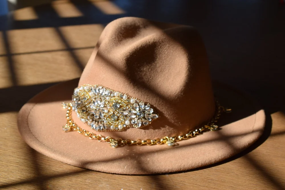 Embellished Western Fedora Hat in Cognac with Gold Accents Stetson Breckenridge Western-Fedora Fusion Hat – Hollywood  main image 4