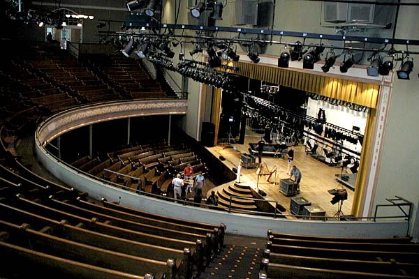 095-Ryman-Auditorium-P1010035.jpg