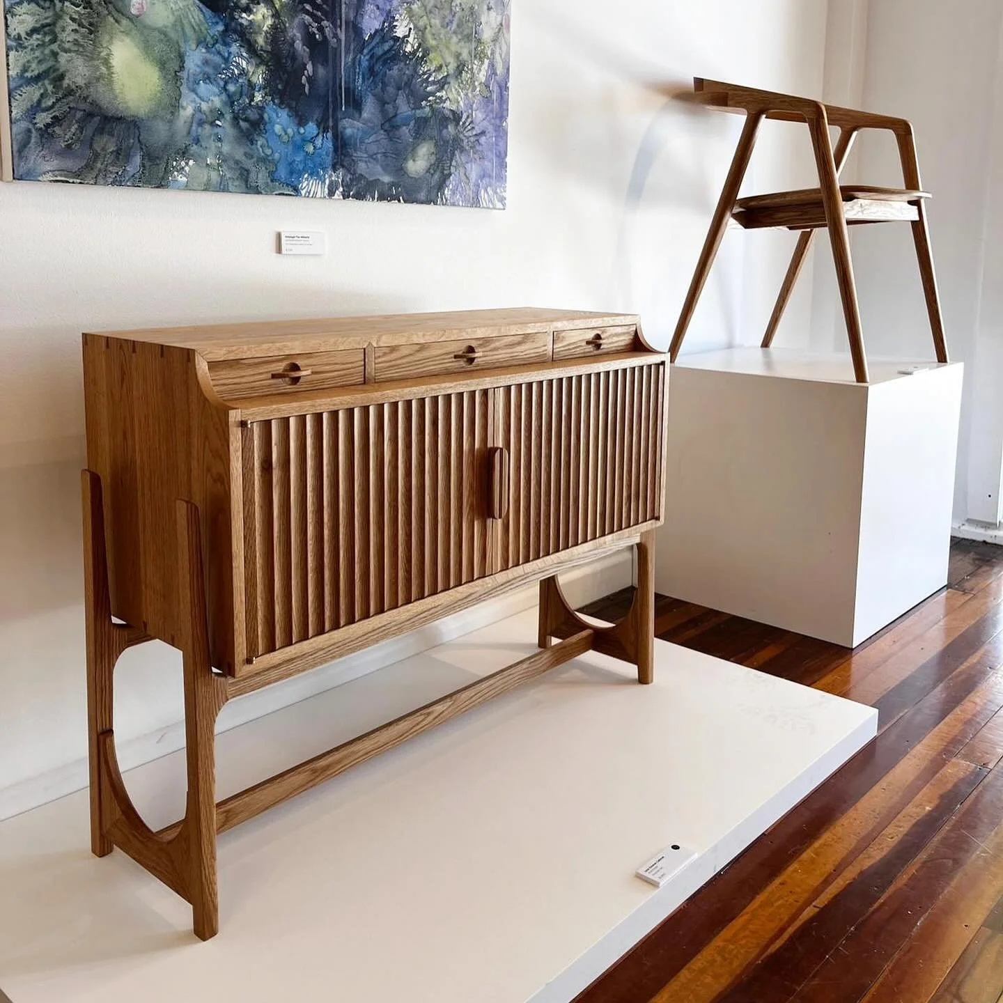 Low cabinet and chair side by side at @parkergallerynelson 

@centreforfinewoodworking_nz  #furnitureandcabinetmaking #furniture #furnituredesign #woodwork #craft #oak #cabinet #occassionalchair #chair #furnituremaker #exhibition