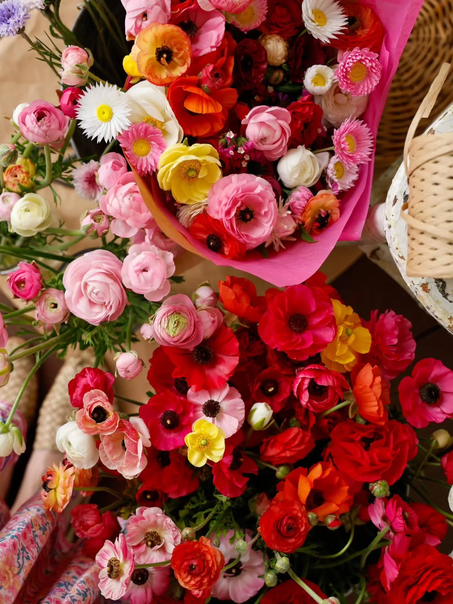 Happy 1st of October!

I love seeing what each new month will bring here in our garden. Spring has certainly been generous to us, sprinkling the garden with a beautiful bounty of colour.

Our fresh flowers have officially sold out for this week! Than