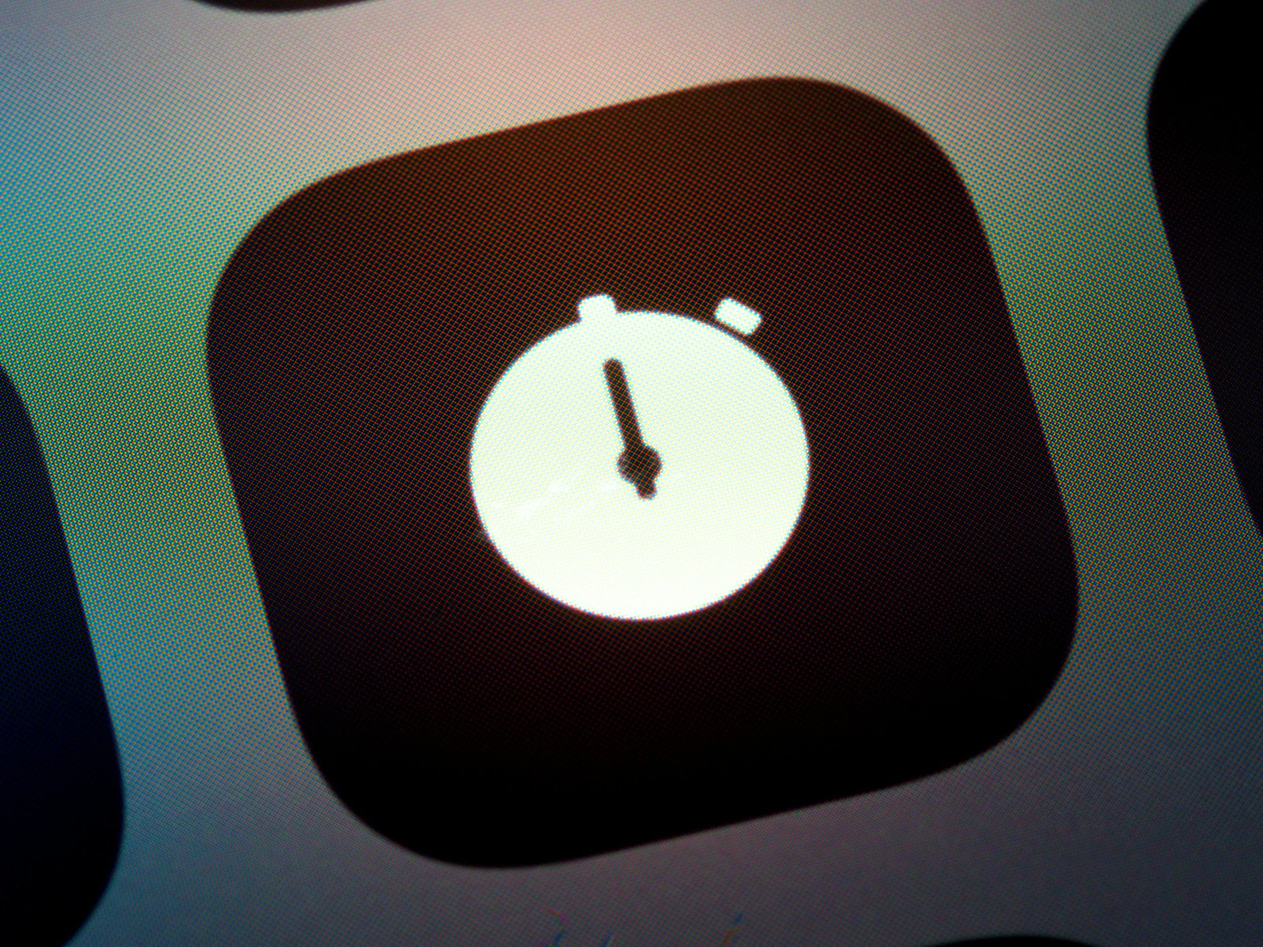 How to Block Apps at Certain Times on iPhone