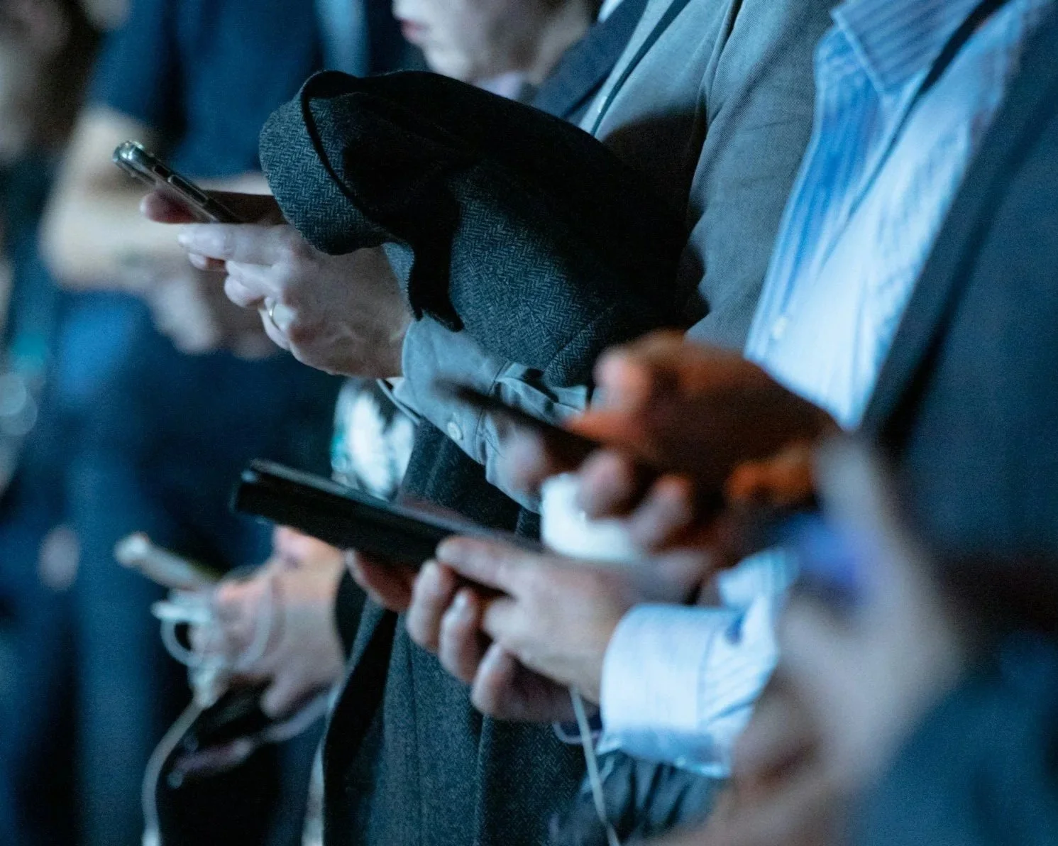 Why Can't I Stop Scrolling? The Science Explained