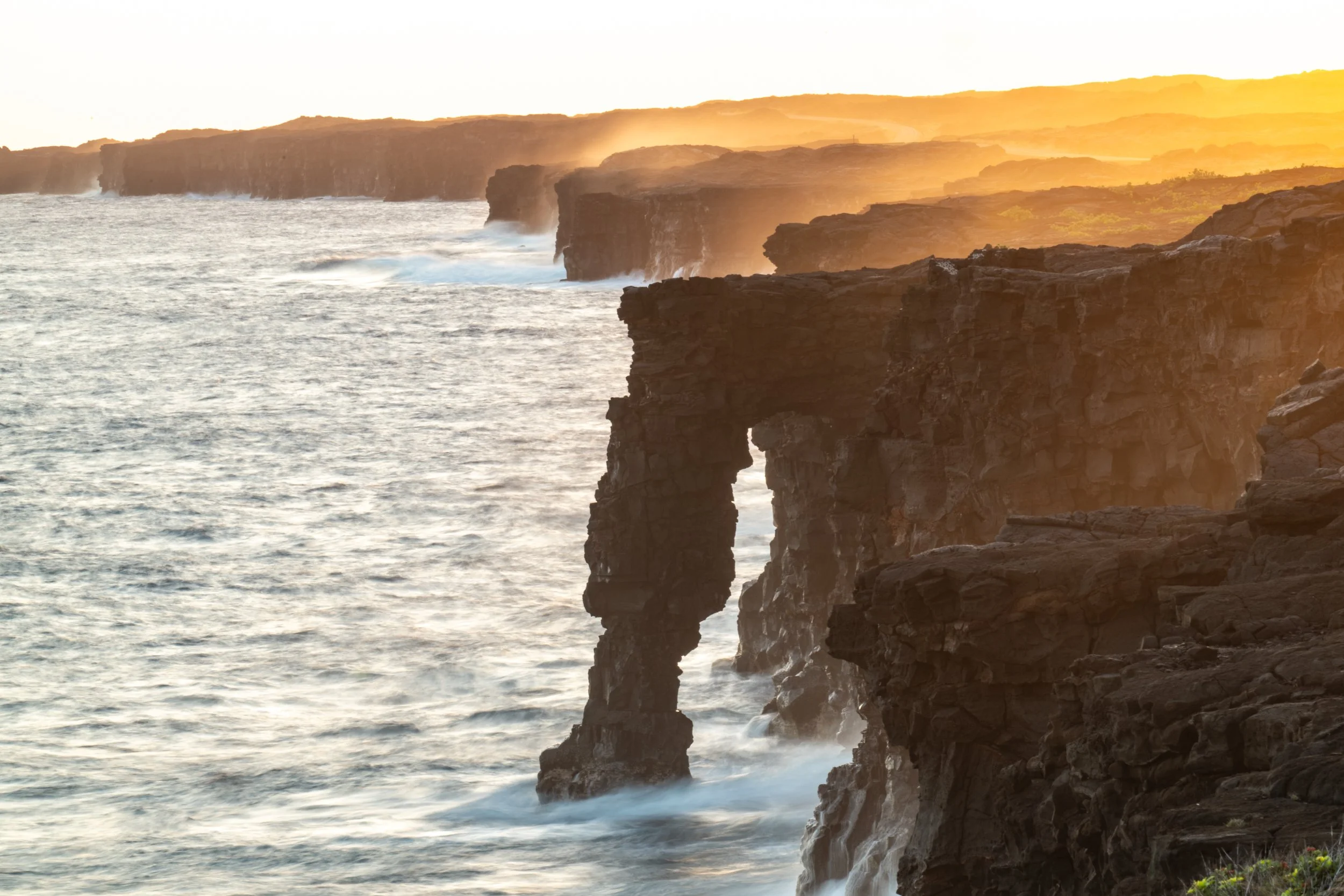 Capturing Epic Shots in Hawaii Volcanoes National Park: Sunset at Holei ...