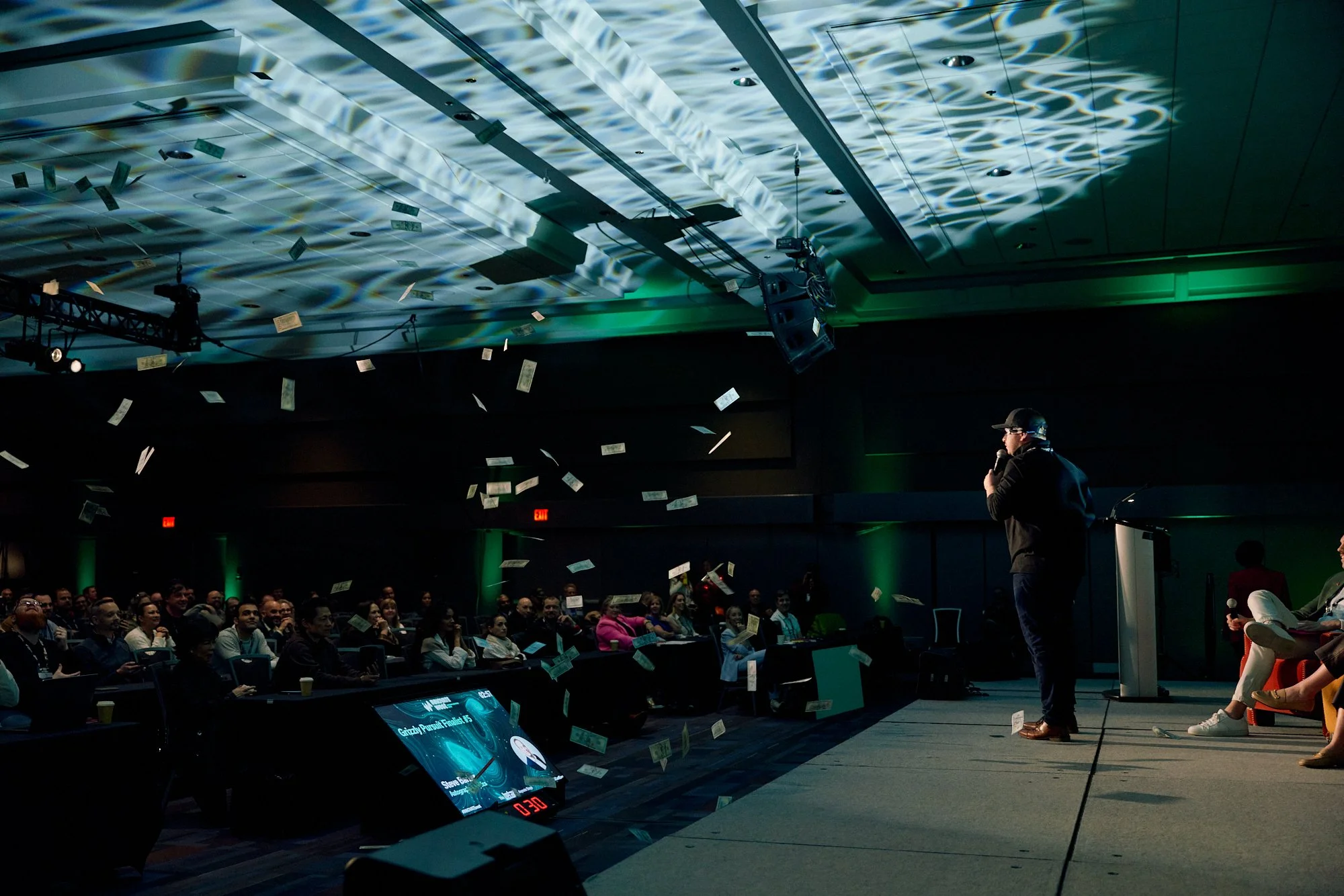 Apr16-INNOVATEwest-Final-Stage-Web-0582.jpg