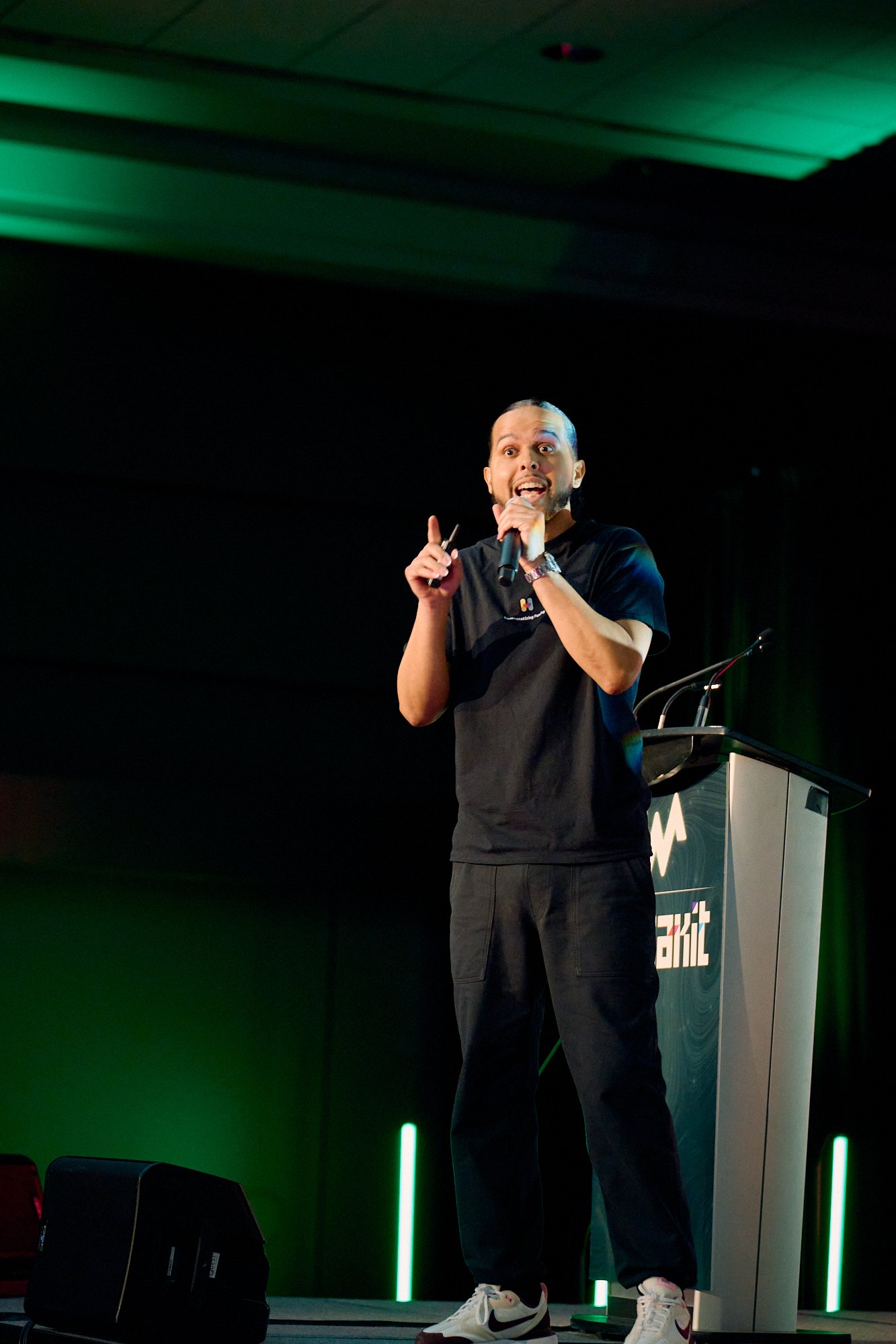 Apr16-INNOVATEwest-Final-Stage-Web-0524.jpg