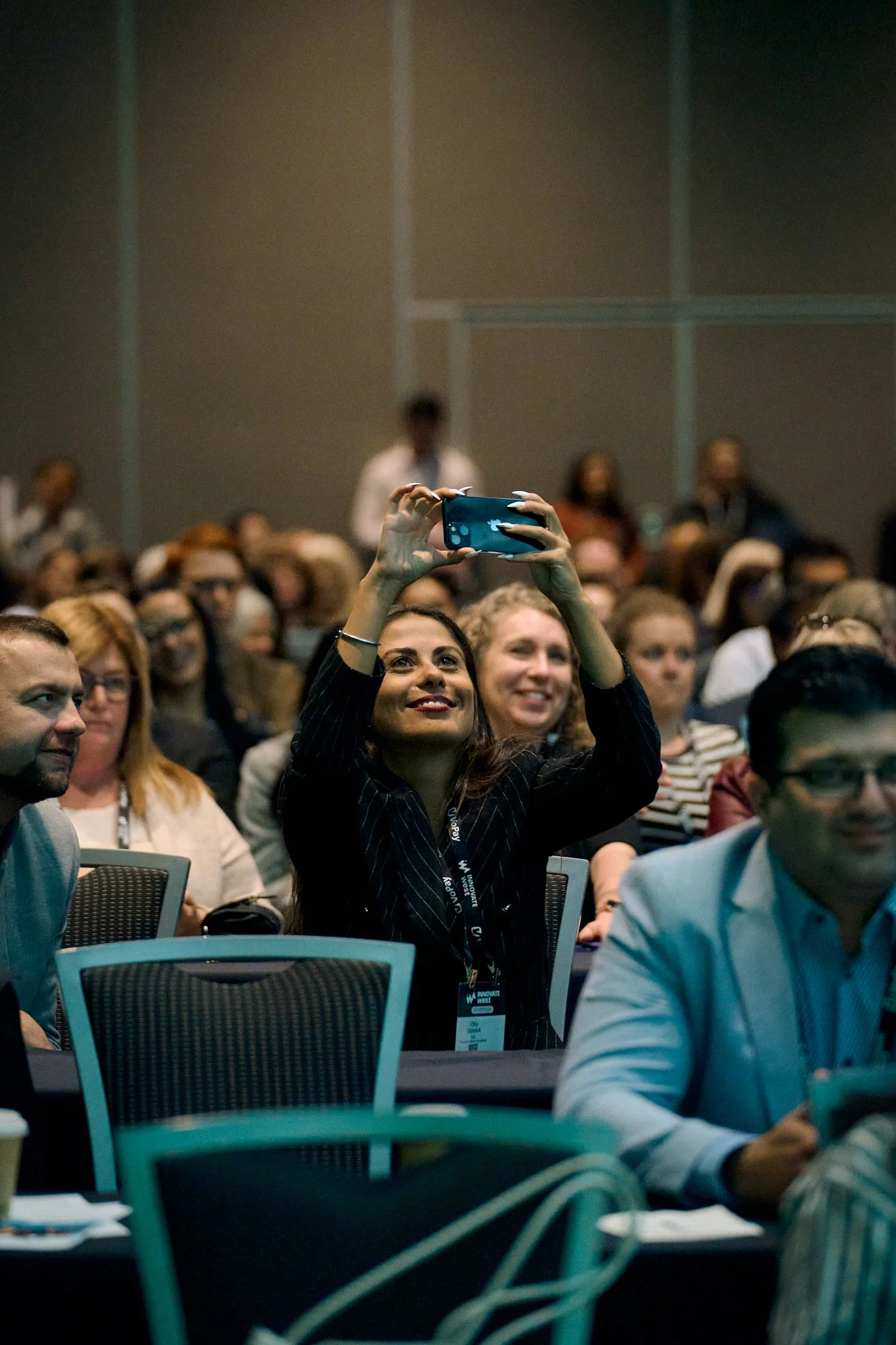 Apr16-INNOVATEwest-Final-Stage-Web-0485.jpg