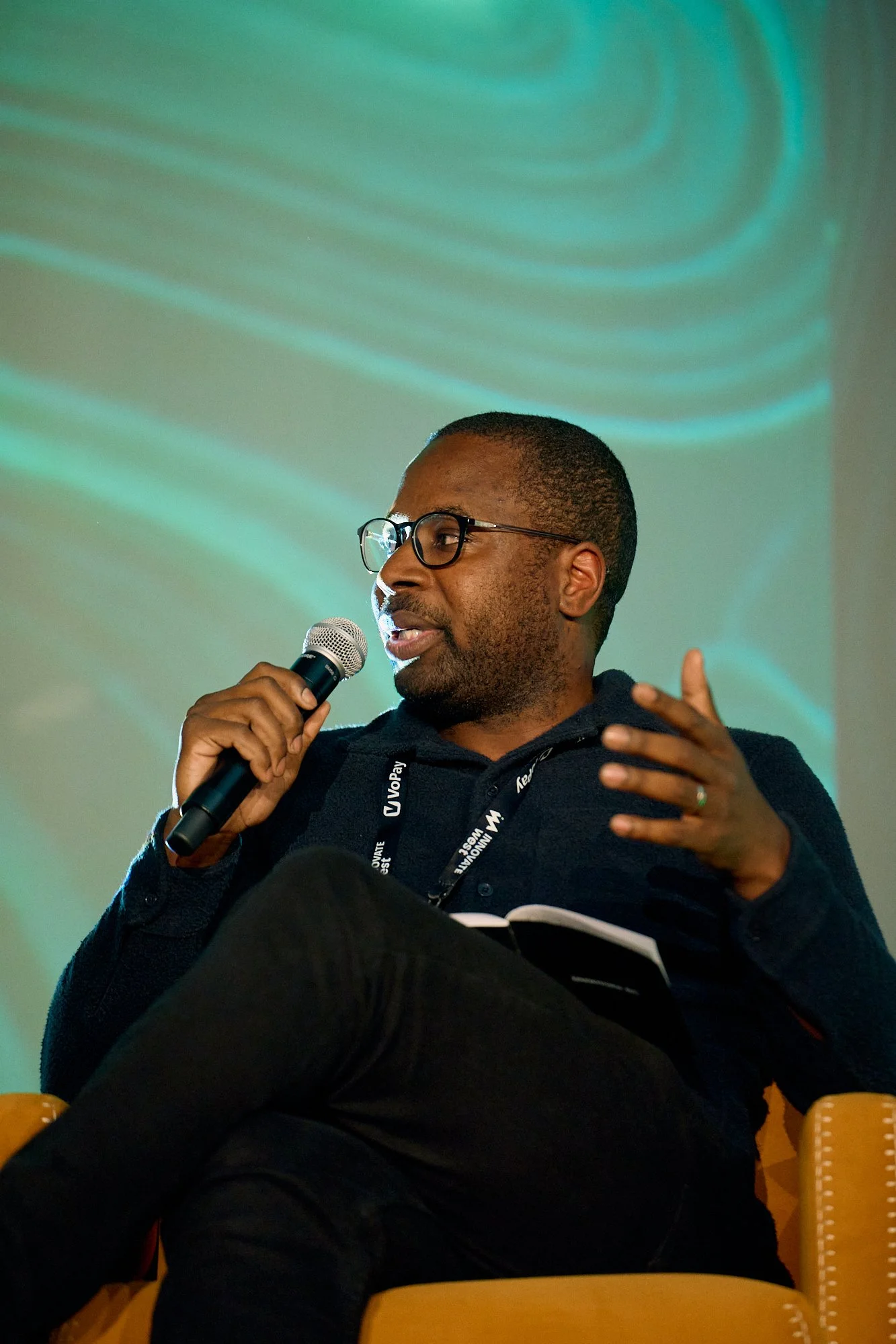 Apr16-INNOVATEwest-Final-Stage-Web-0439.jpg