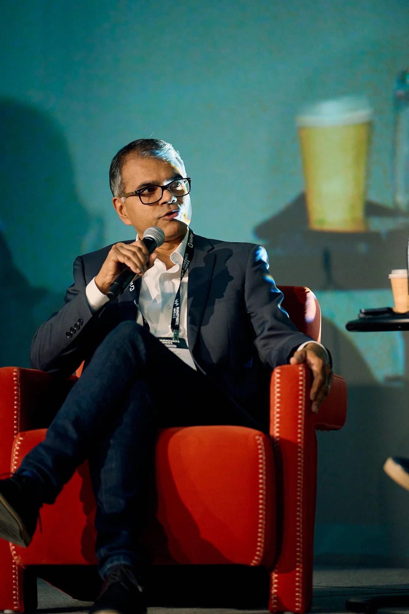 Apr16-INNOVATEwest-Final-Stage-Web-0384.jpg