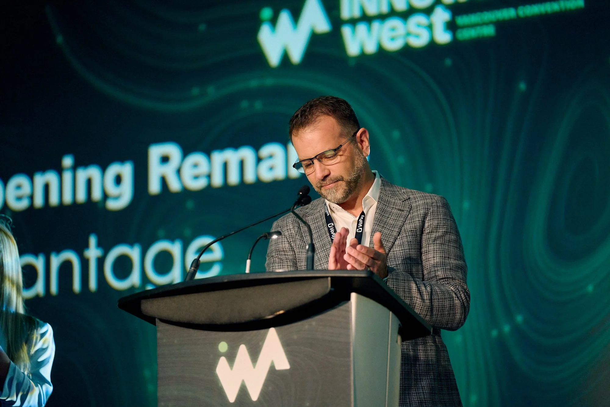 Apr16-INNOVATEwest-Final-Stage-Web-0273.jpg