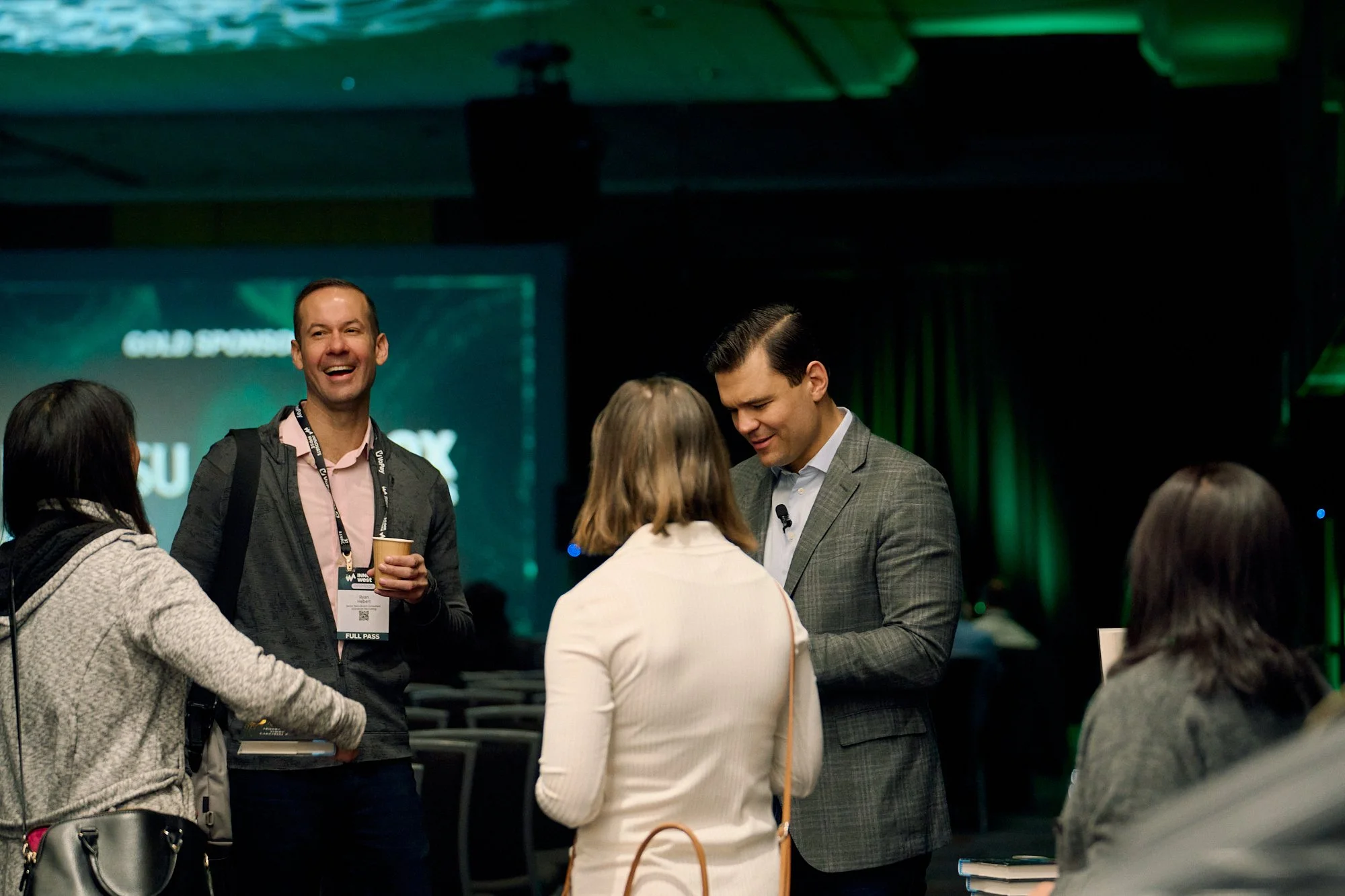 Apr16-INNOVATEwest-Final-Stage-Web-0255.jpg