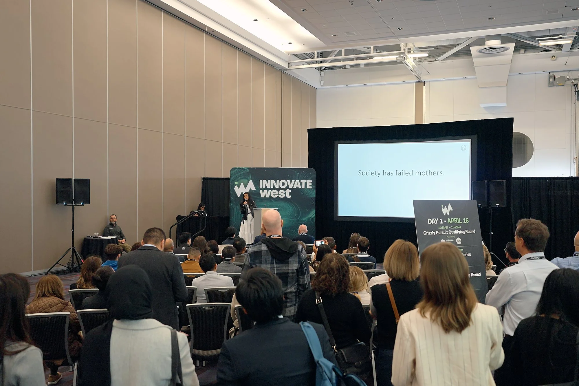 Apr16-INNOVATEwest-Final-Expo-Web-0094.jpg