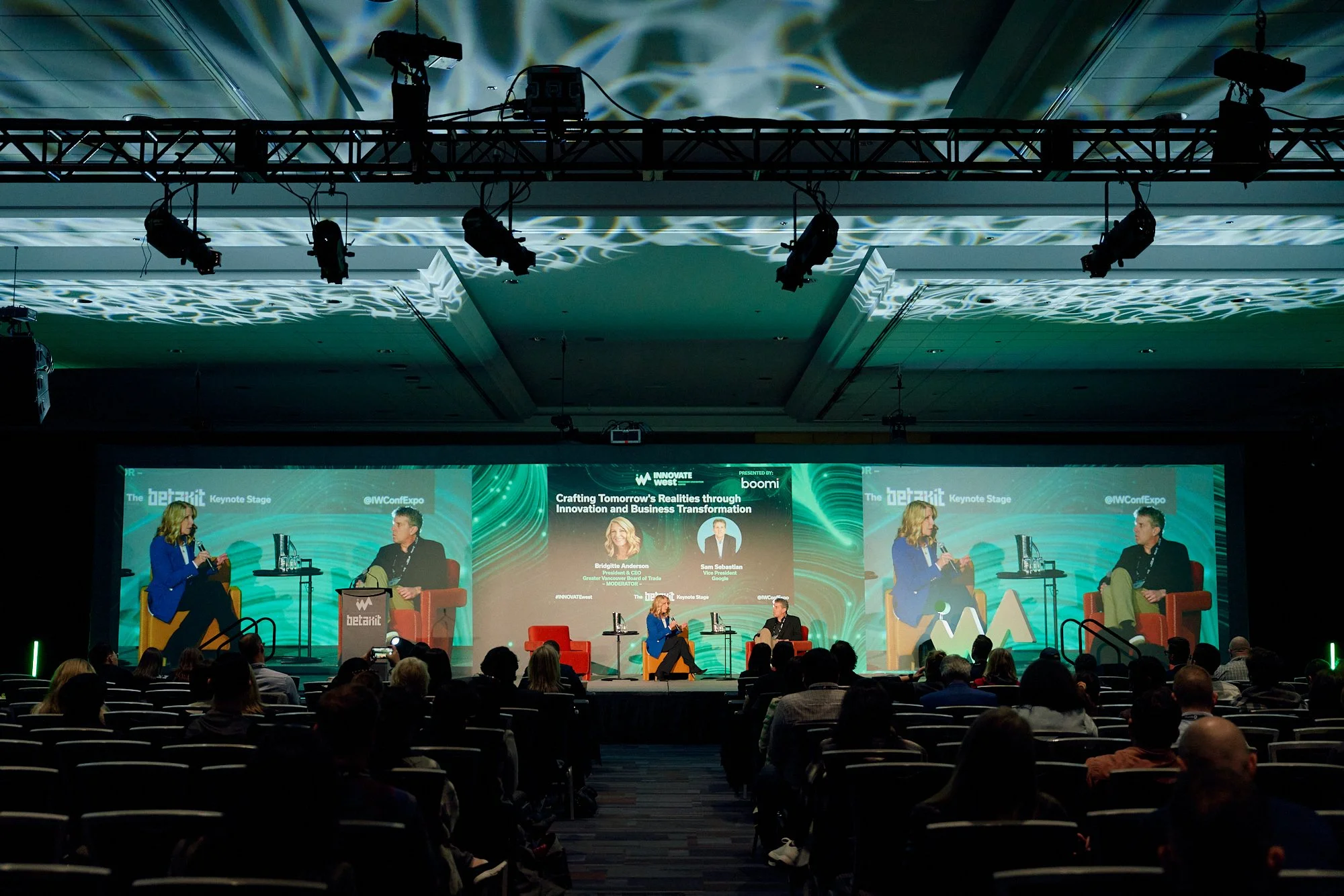 Apr16-INNOVATEwest-Final-Stage-Web-0148.jpg