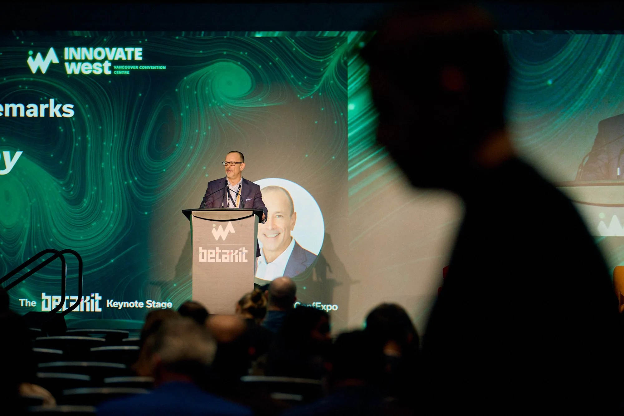 Apr16-INNOVATEwest-Final-Stage-Web-0014.jpg