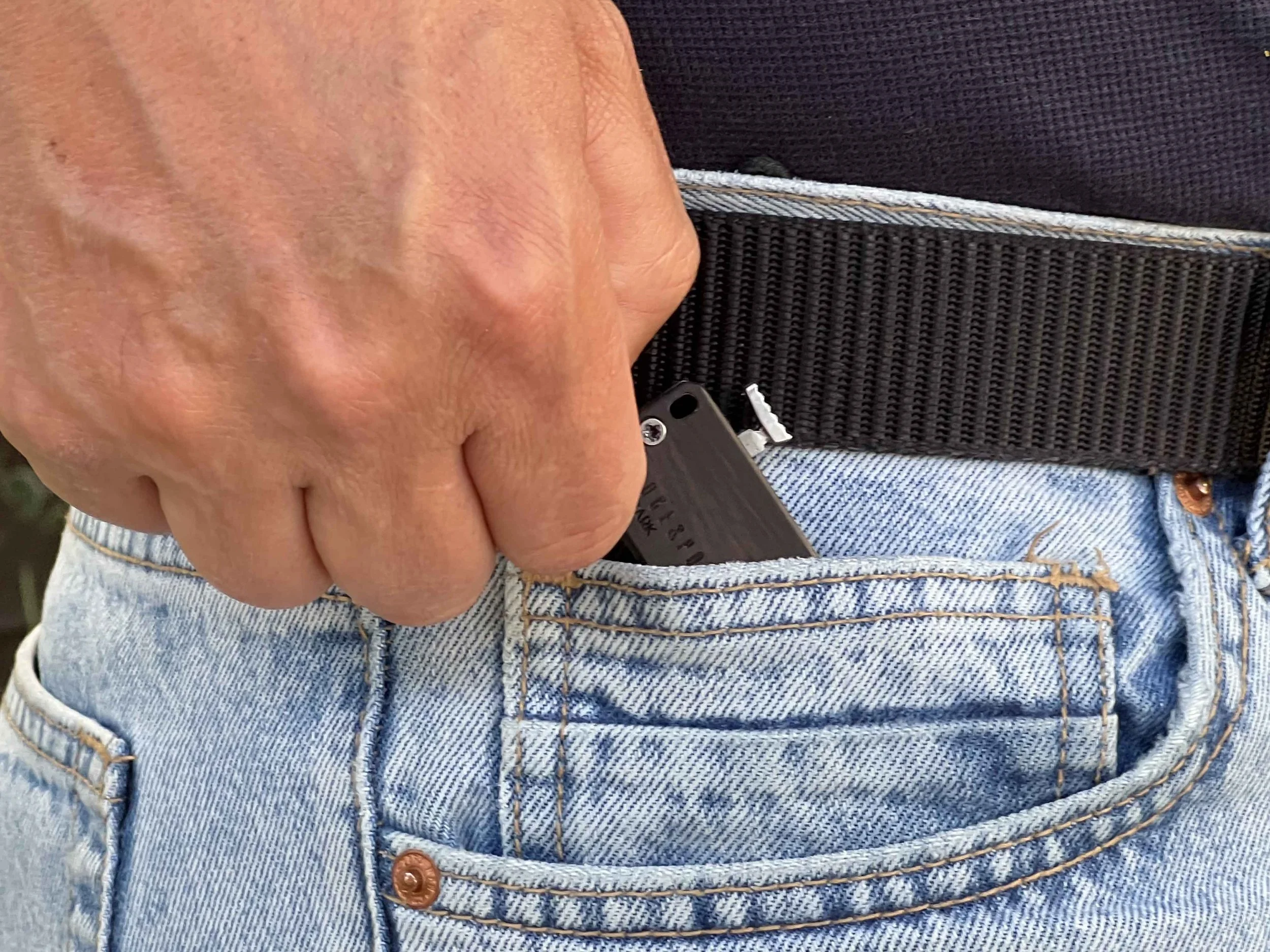 Edge & Pop in jeans fifth pocket