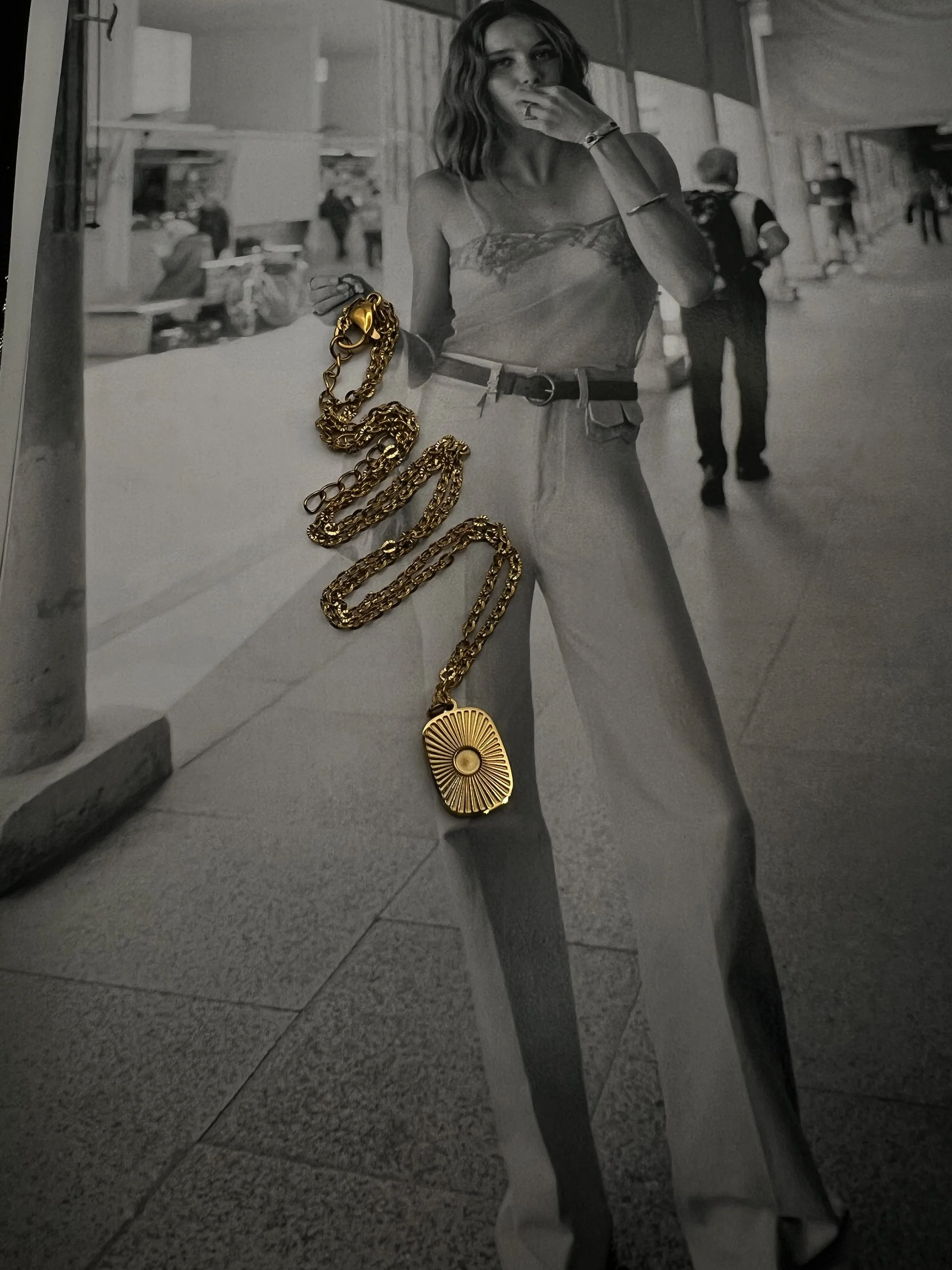 Editorial Gold Necklace.jpg