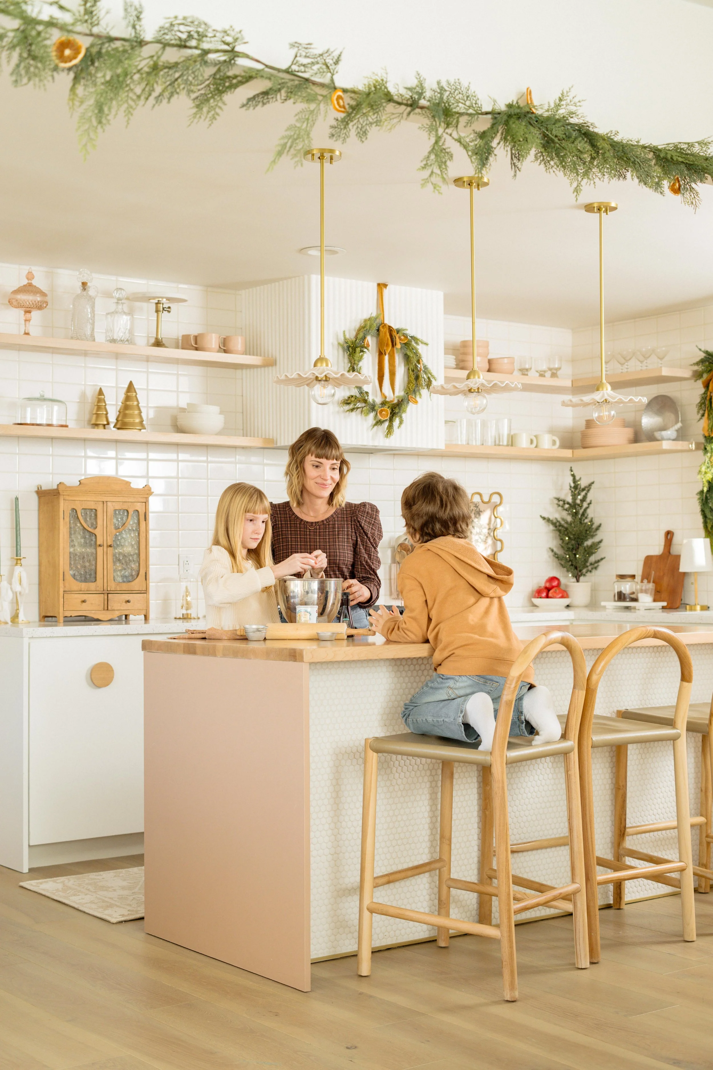 Brit Dot Design Home2260.jpg