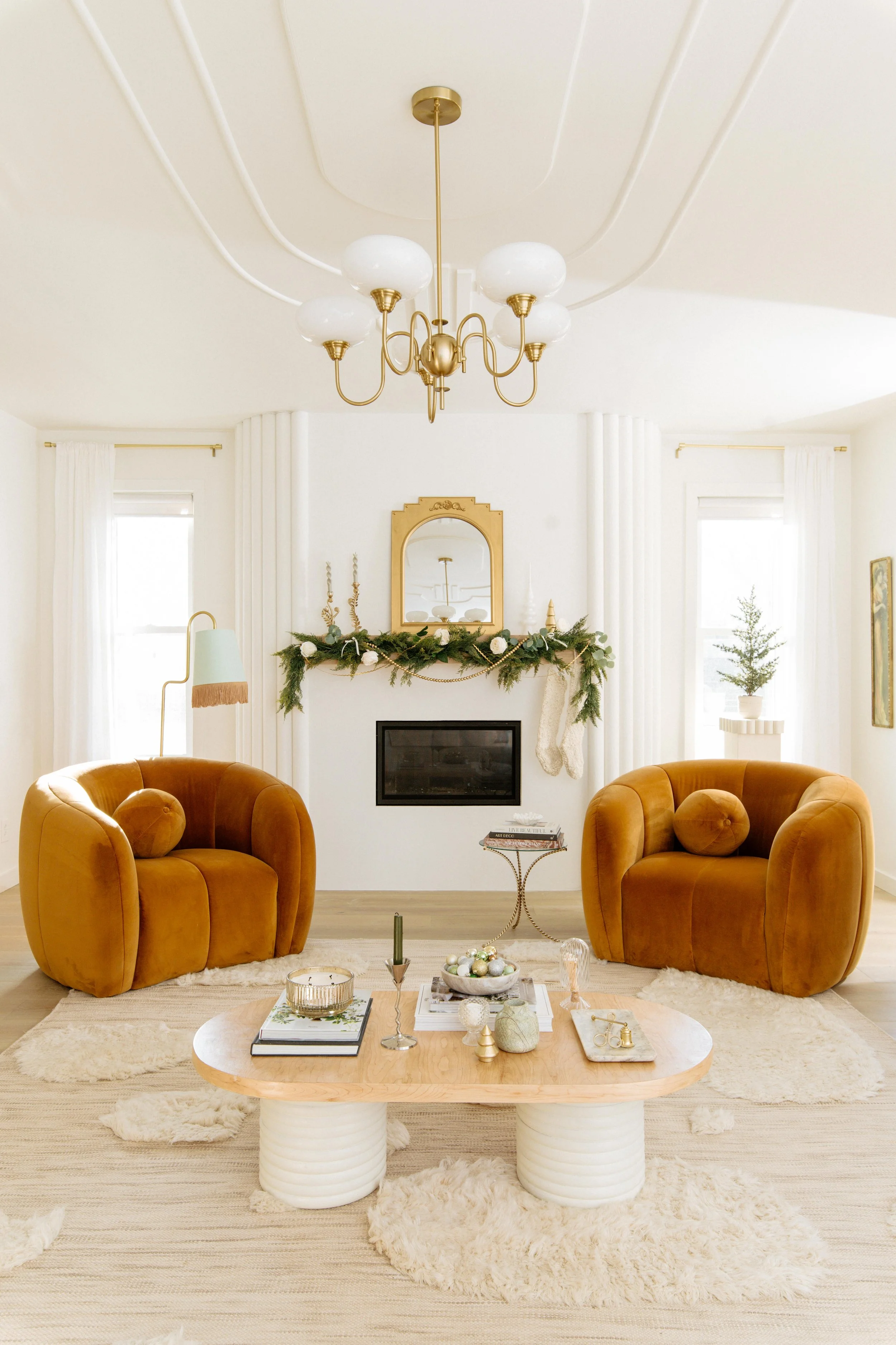 Brit Dot Design Home2676.jpg