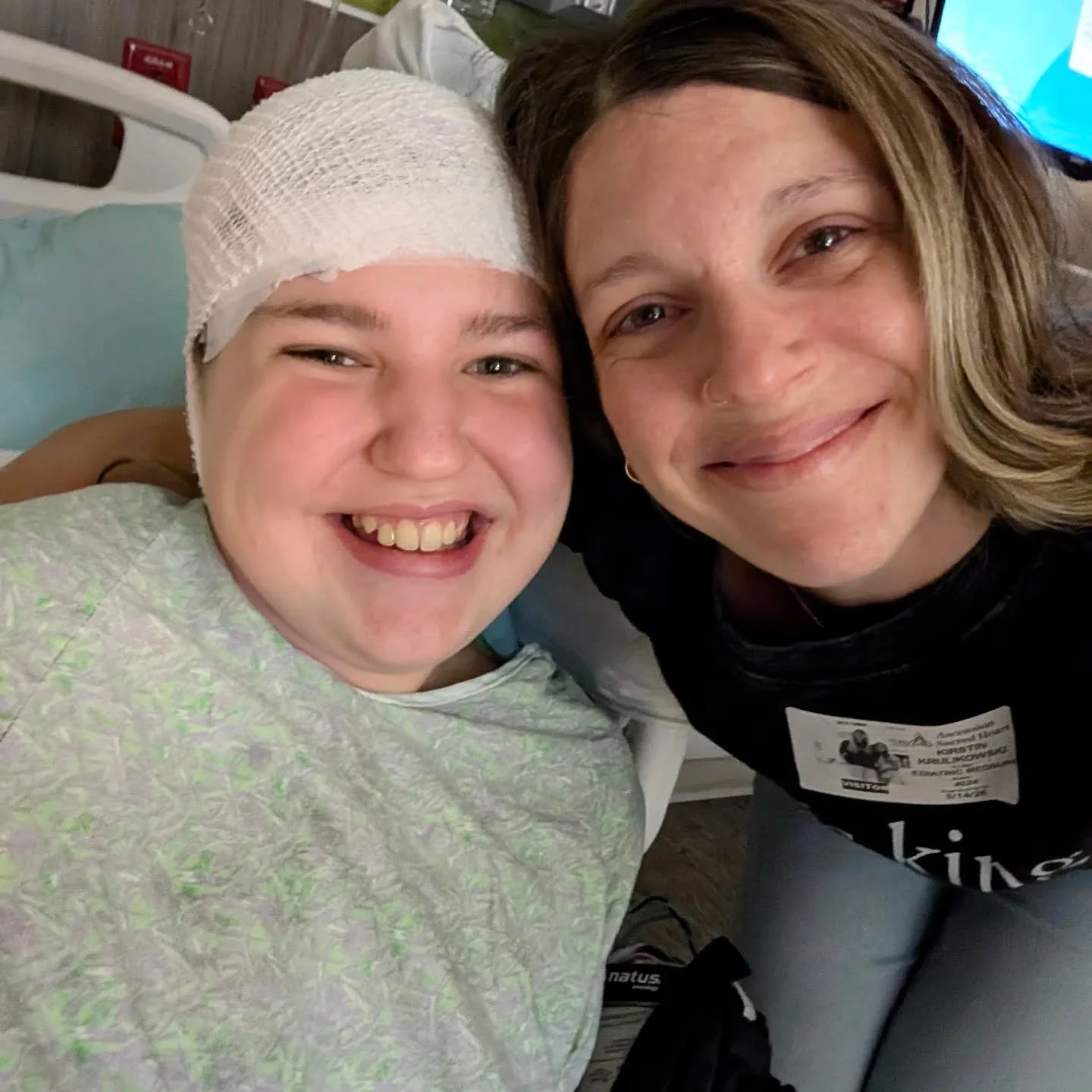 I finally got to see my girl today!!! My mom flew out to be with the boys so Kyrielle and I could go visit Eliana. She is doing so much better! Still getting her EEG done and tomorrow will be her second attempt at the MRI. Praying they can get a clea